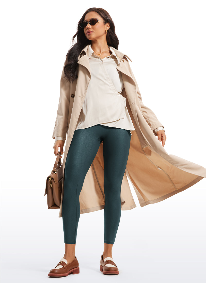 CRZ YOGA Damen Butterluxe Leggings aus mattem Kunstleder ohne Mittelnaht 64 cm Forest Dark Green Foil Pattern