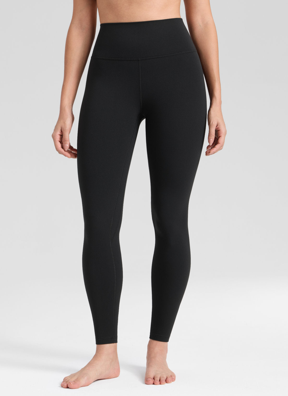 CRZ YOGA Träningsleggings med hög midja och Butterlift för damer 71 cm Black @model_info:Bruna