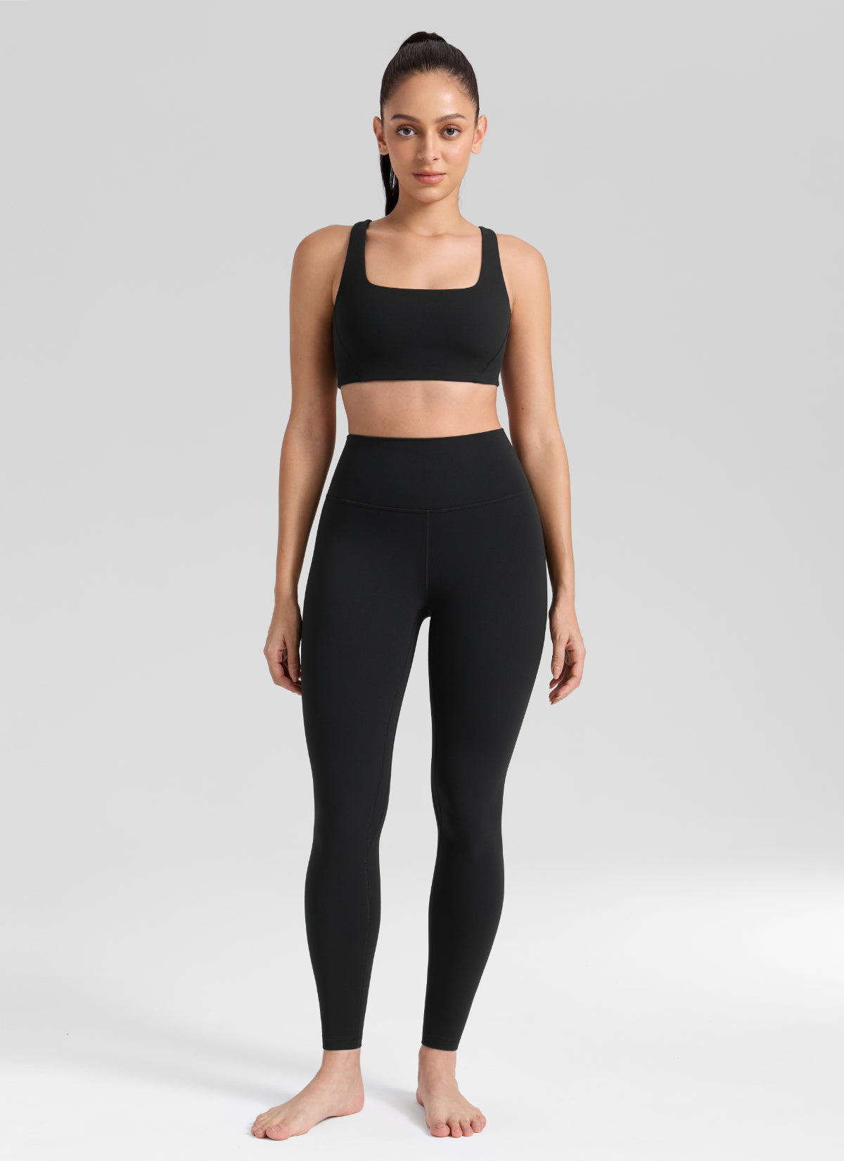 CRZ YOGA Träningsleggings med hög midja och Butterlift för damer 71 cm Black @model_info:Bruna