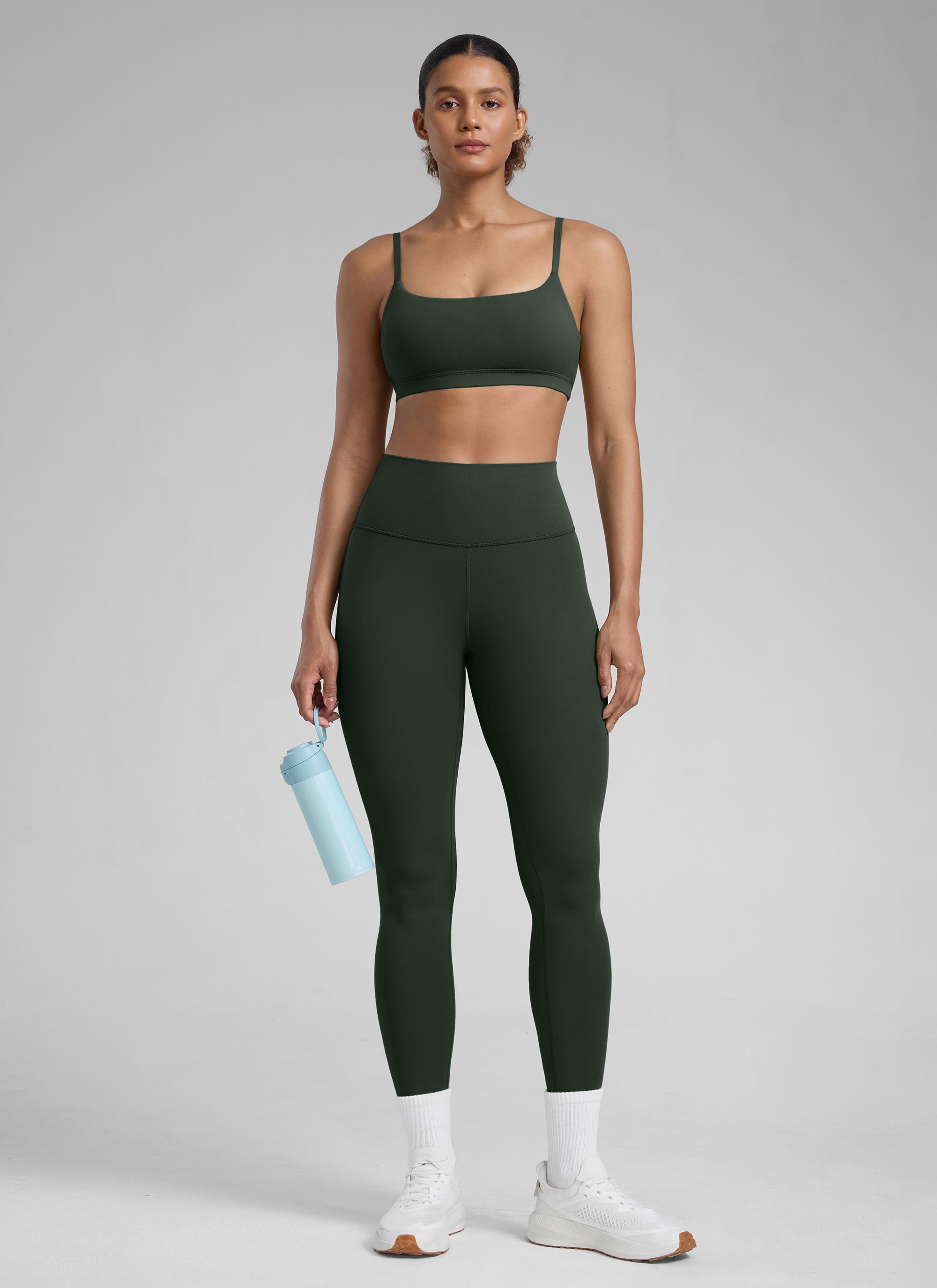 CRZ YOGA Träningsleggings med hög midja och Butterlift för damer 71 cm Legend Green @model_info:Barbara