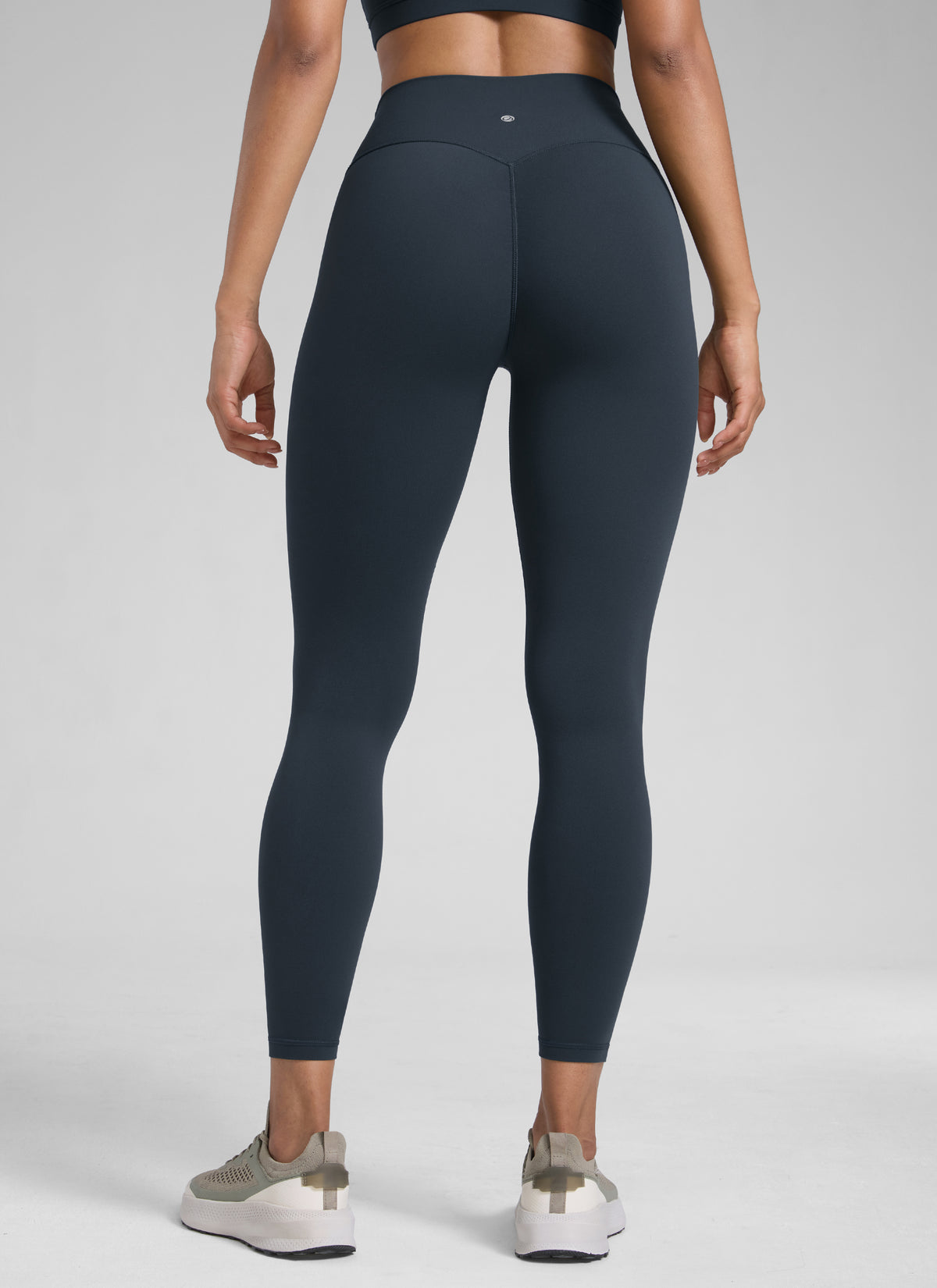 CRZ YOGA Naisten Butterlift-korkeavyötäröiset scrunch butt -treenitrikoot ilman etusaumaa True Navy @model_info:Barbara