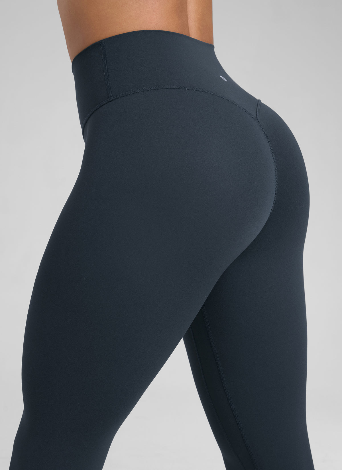 CRZ YOGA Naisten Butterlift-korkeavyötäröiset scrunch butt -treenitrikoot ilman etusaumaa True Navy @model_info:Barbara