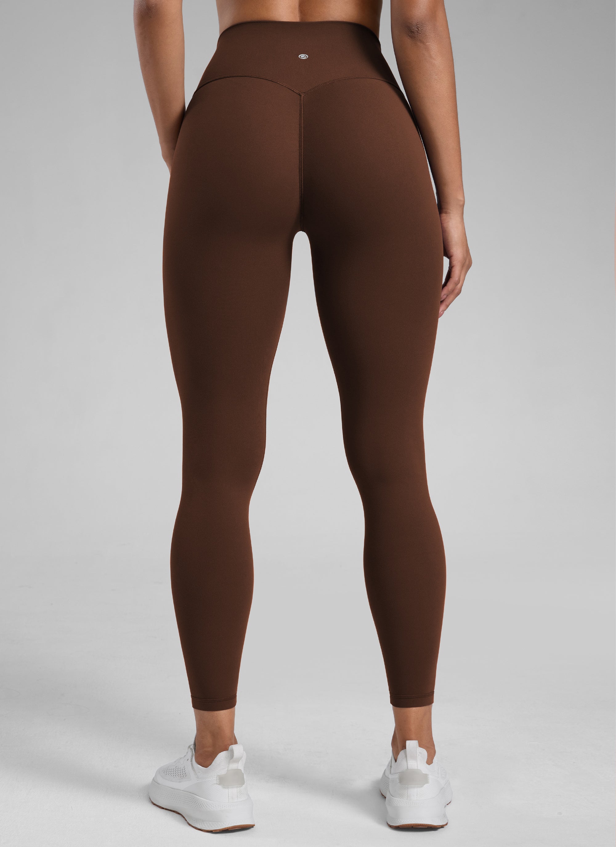 CRZ YOGA Leggings da donna “ Butterlift ” a vita alta con effetto “scrunch butt” e senza cucitura frontale, colore marrone lava @model_info:B