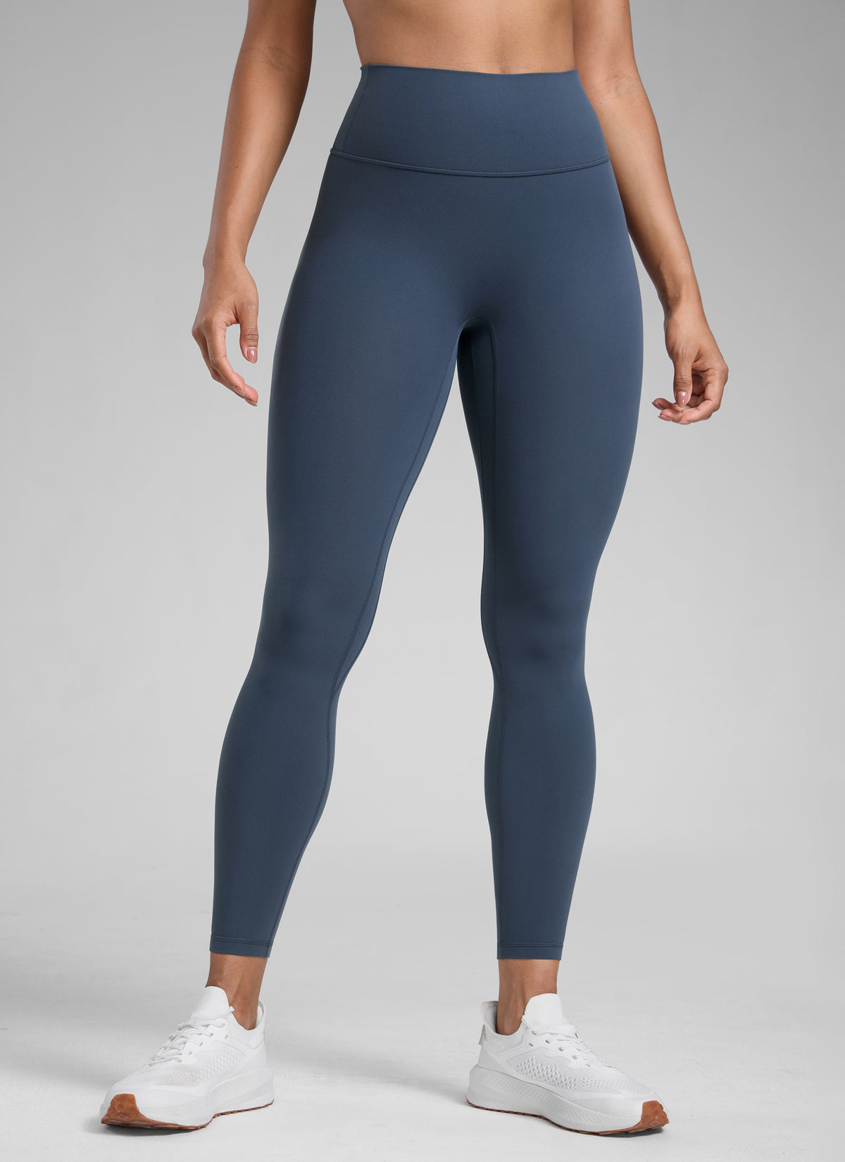 CRZ YOGA Leggings da donna " Butterlift " a vita alta con effetto "scrunch butt" e senza cucitura frontale - Stelindigo @model_info:Barbara