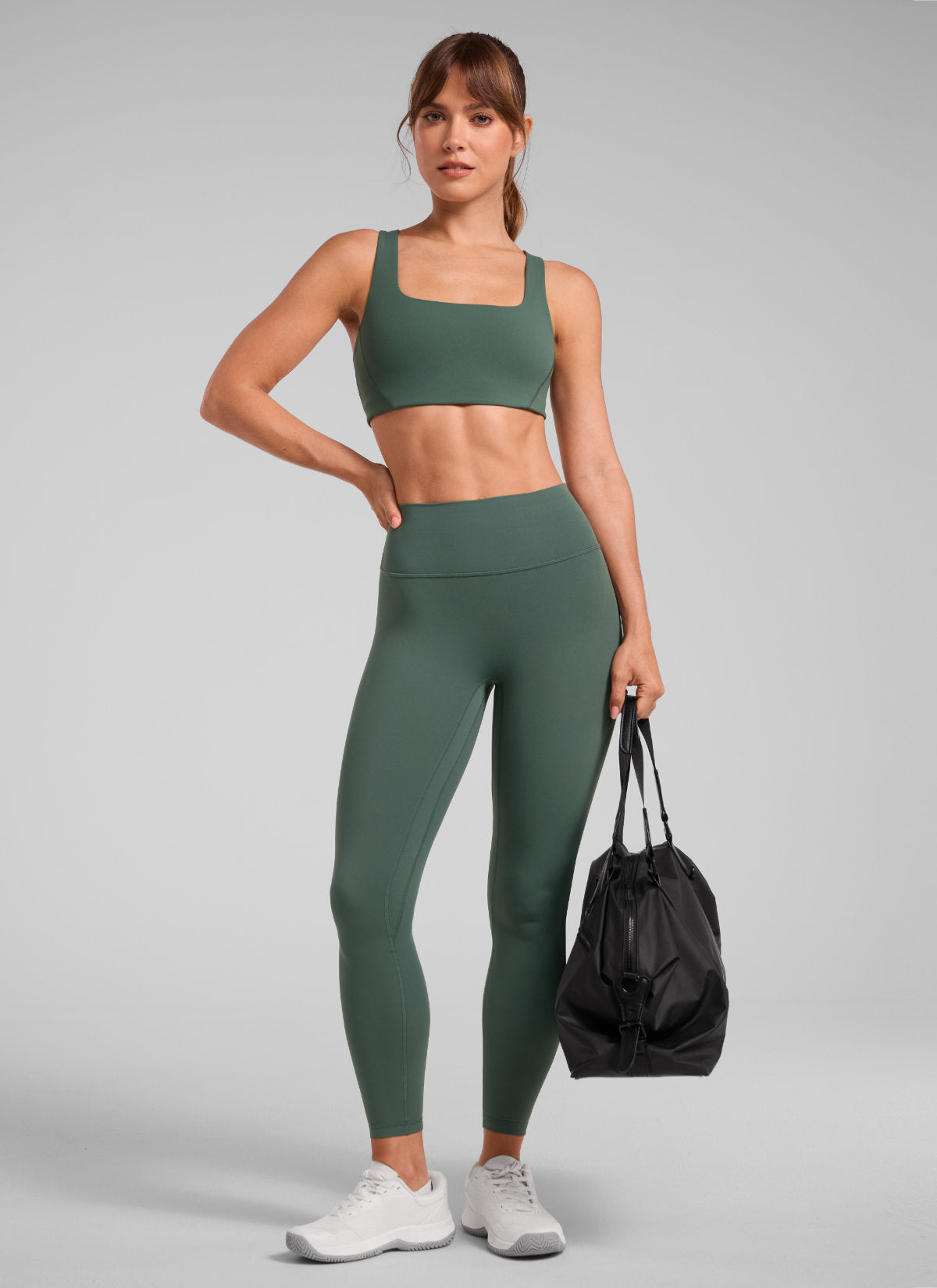 CRZ YOGA Dam Butterlift High Rise Scrunch Butt Legging Utan Främre Söm Dark Forest Green @model_info:Aline