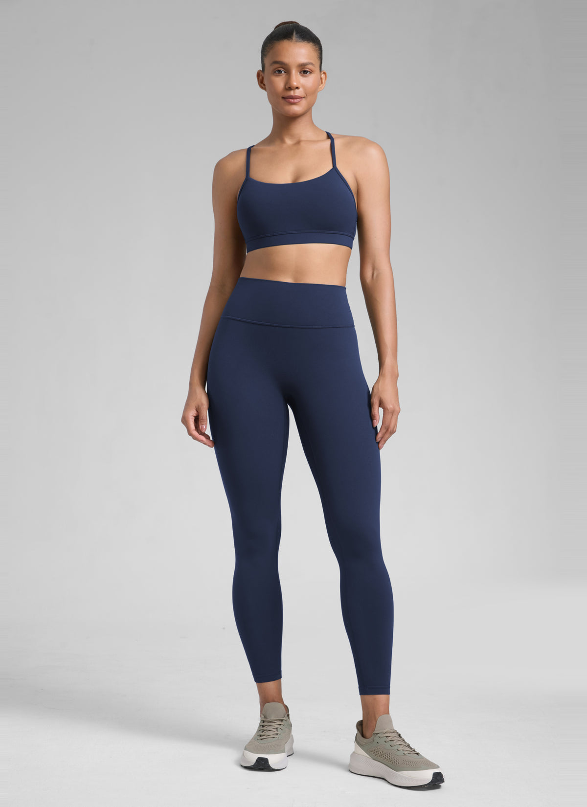 CRZ YOGA Naisten Butterlift-korkeavyötäröiset scrunch butt -treenitrikoot ilman etusaumaa Club Blue @model_info:Q1