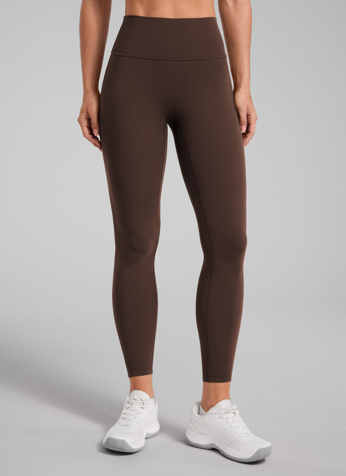 CRZ YOGA Naisten Butterlift-korkeavyötäröiset scrunch butt -treenitrikoot ilman etusaumaa Walnut Brown @model_info:S2