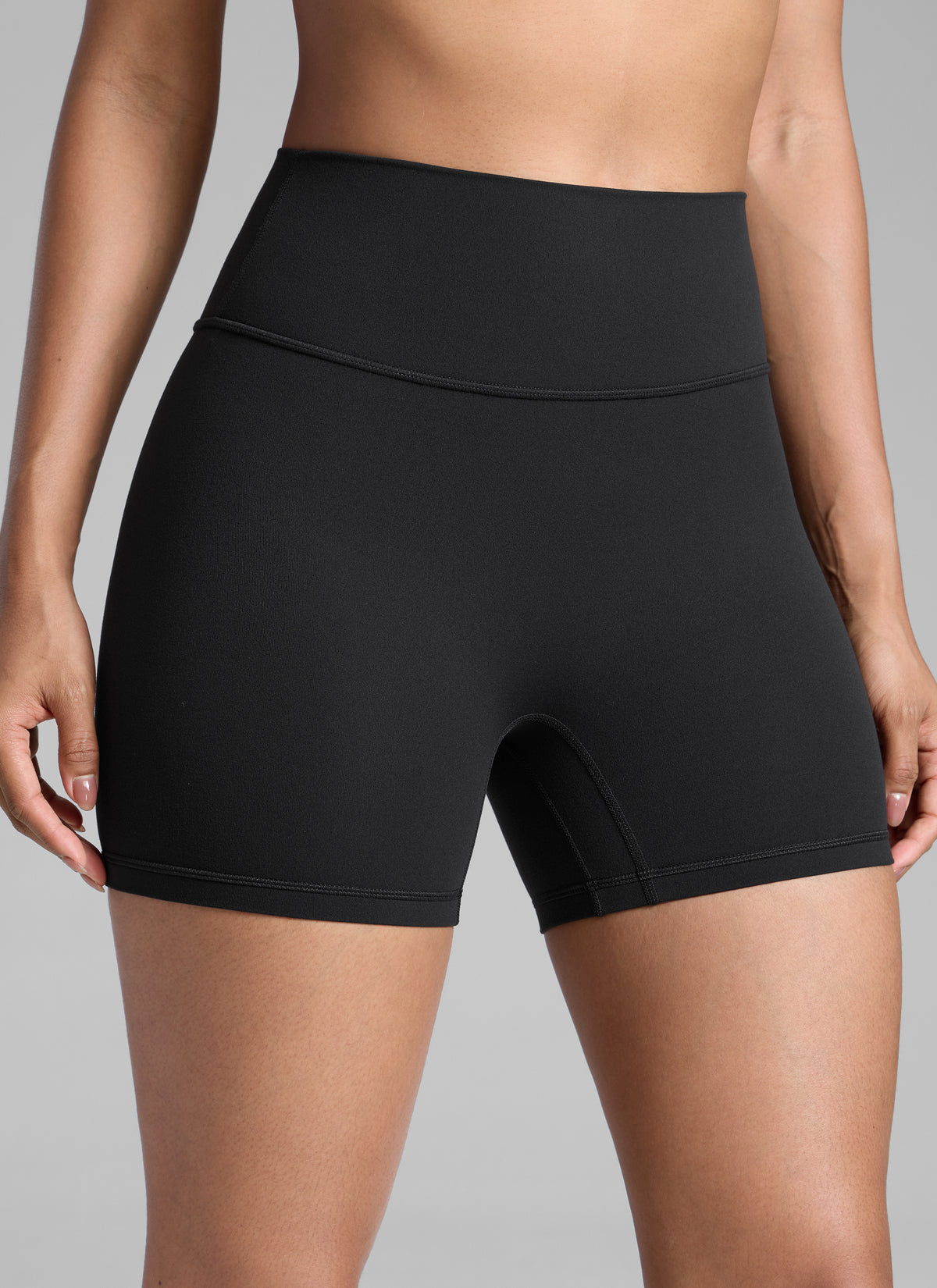 CRZ YOGA Naisten Butterlift Scrunch Butt -urheilushortsit, pyöräilijän malliset, mustat