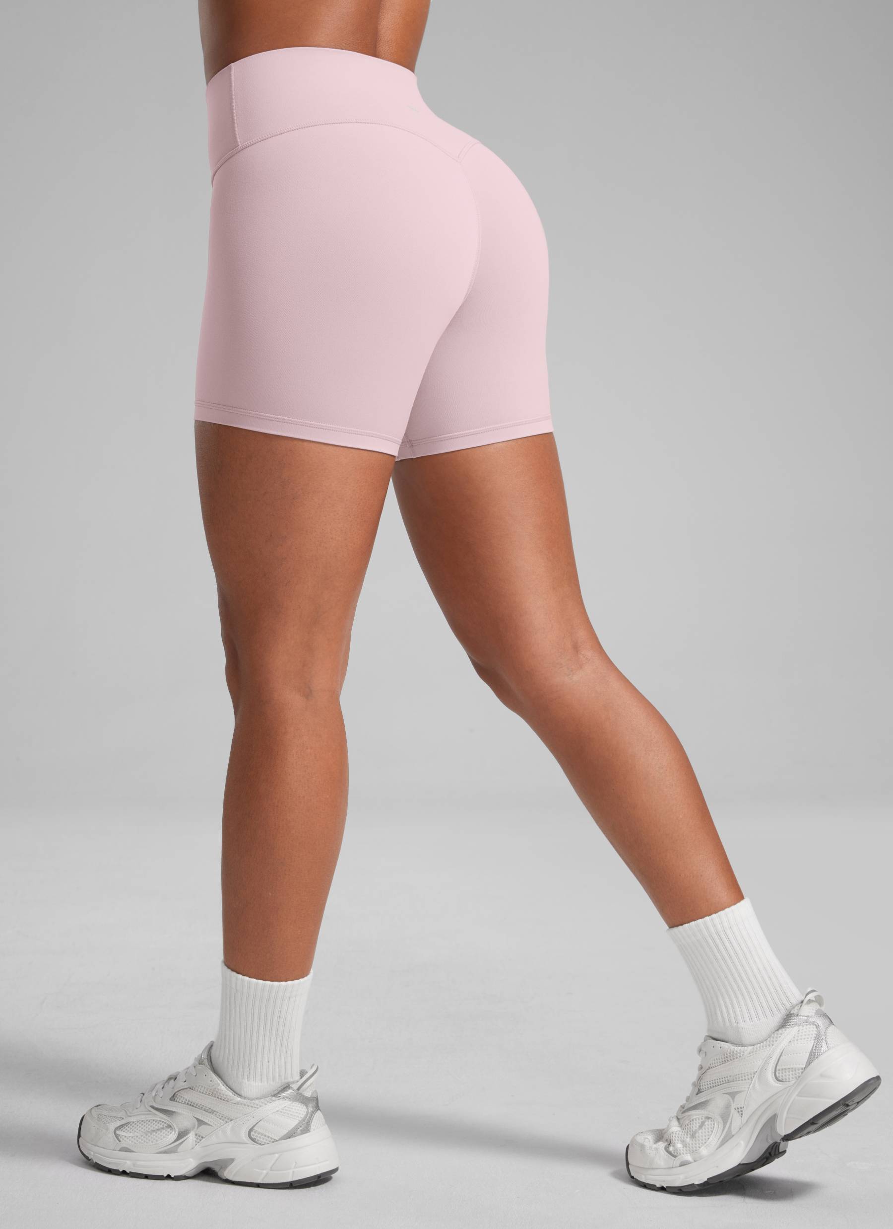 CRZ YOGA Womens Butterlift Scrunch Butt Atheletic Workout Biker Shorts Pink Haze