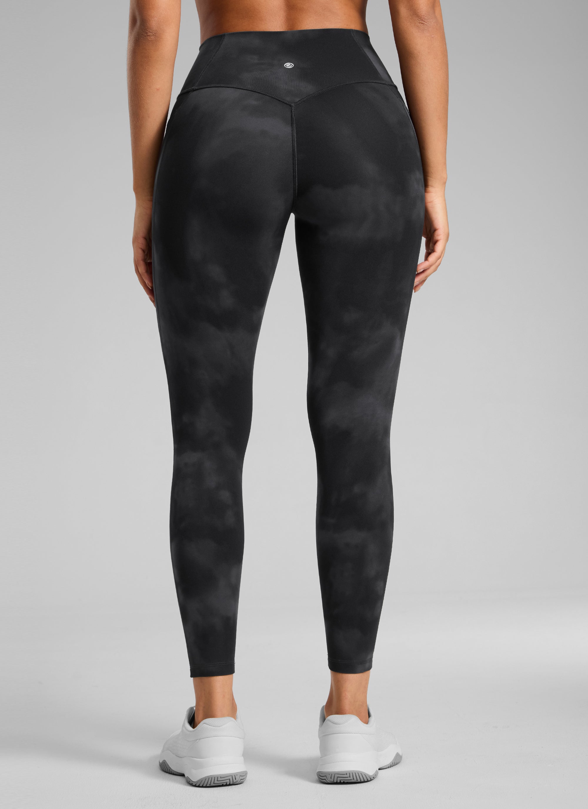 CRZ YOGA Дамски клин с висока талия Butterlift, без преден шев и с джобове Black Tie Dye Flowers