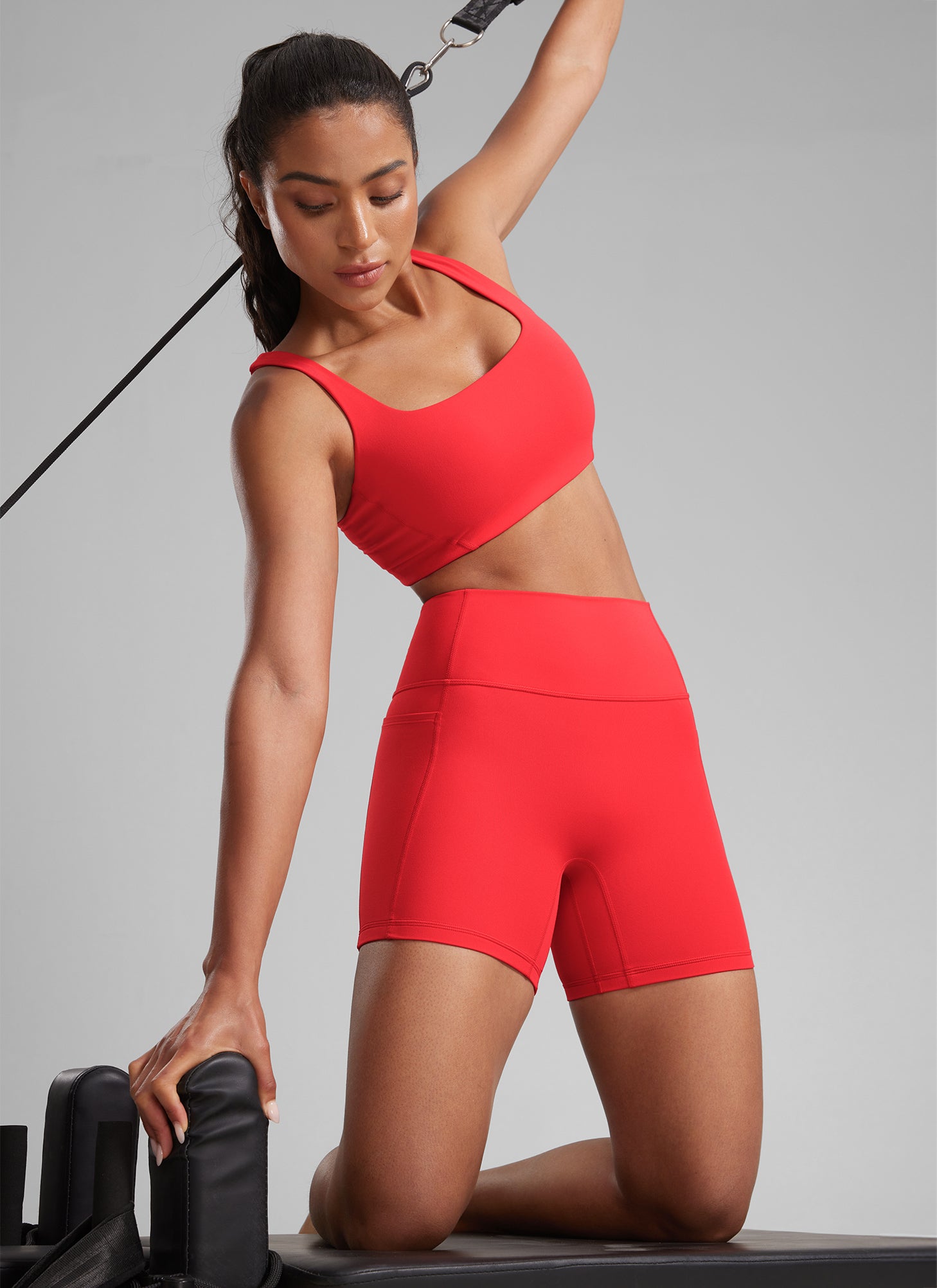 CRZ YOGA Butterlift Dames Scrunch Butt Zonder naad aan de voorkant Biker Shorts met zakken 13 cm Dieprood