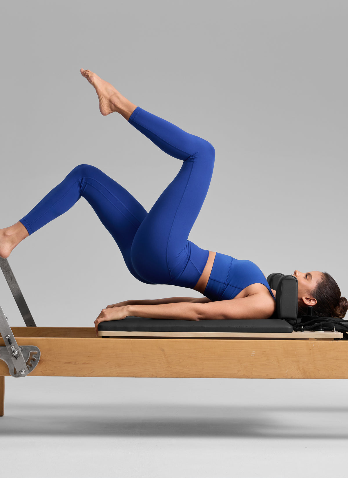 CRZ YOGA Naisten Butterlift-treenileggingsit korkealla vyötäröllä ja taskuilla 64 cm Waves Blue @model_info:Dany