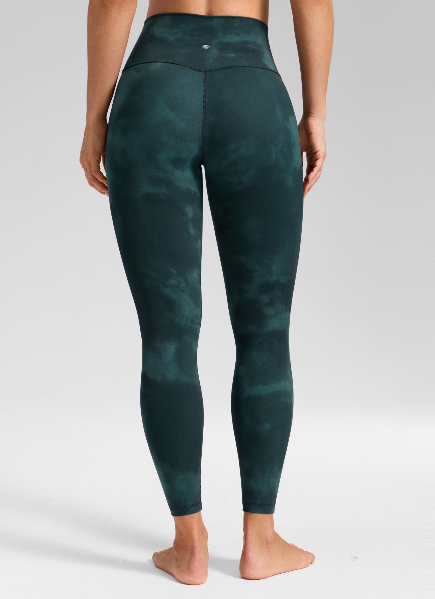 CRZ YOGA Dámske jógové legíny Butterluxe s vysokým pásom a bez predného šva 64 cm Emerald Green Tie-Dye Flowers