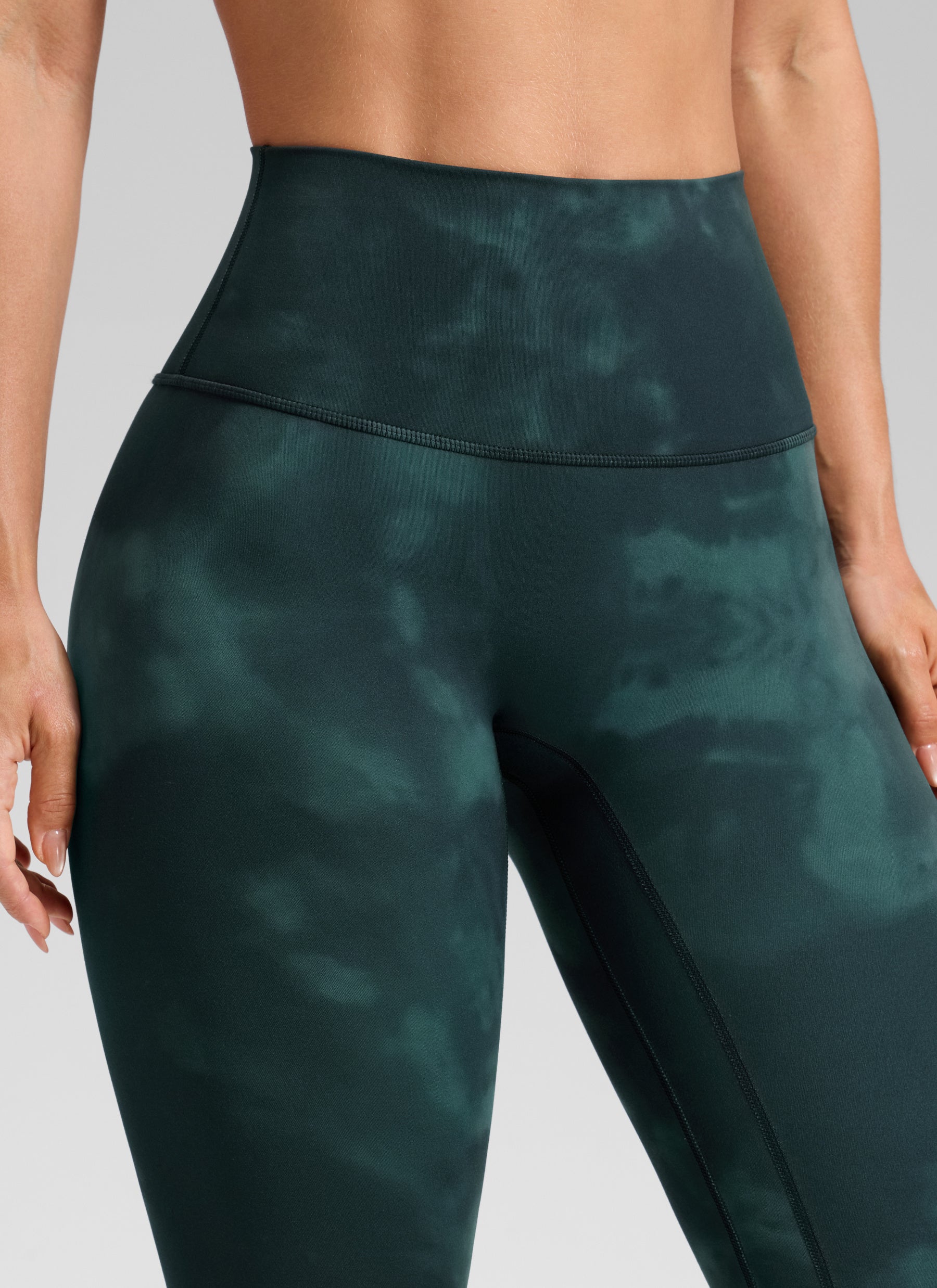 CRZ YOGA Dámske jógové legíny Butterluxe s vysokým pásom a bez predného šva 64 cm Emerald Green Tie-Dye Flowers