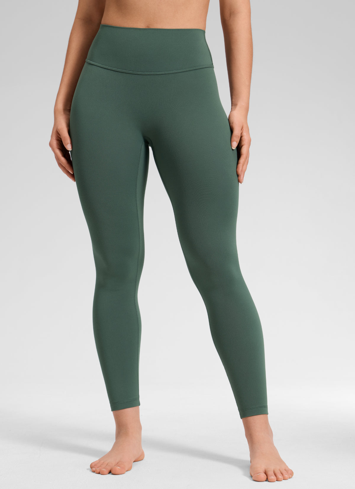 CRZ YOGA Softretch Secretsculpt™ Mallas de talle alto con costura delantera, color verde bosque oscuro @model_info:Mavi