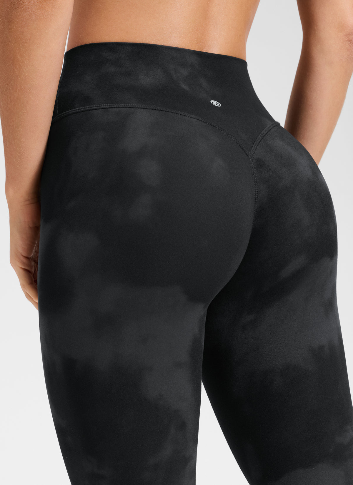 CRZ YOGA Softretch Secretsculpt™ Leggins de tiro medio-bajo con costura delantera Black Tie Dye Flowers @model_info:Aline