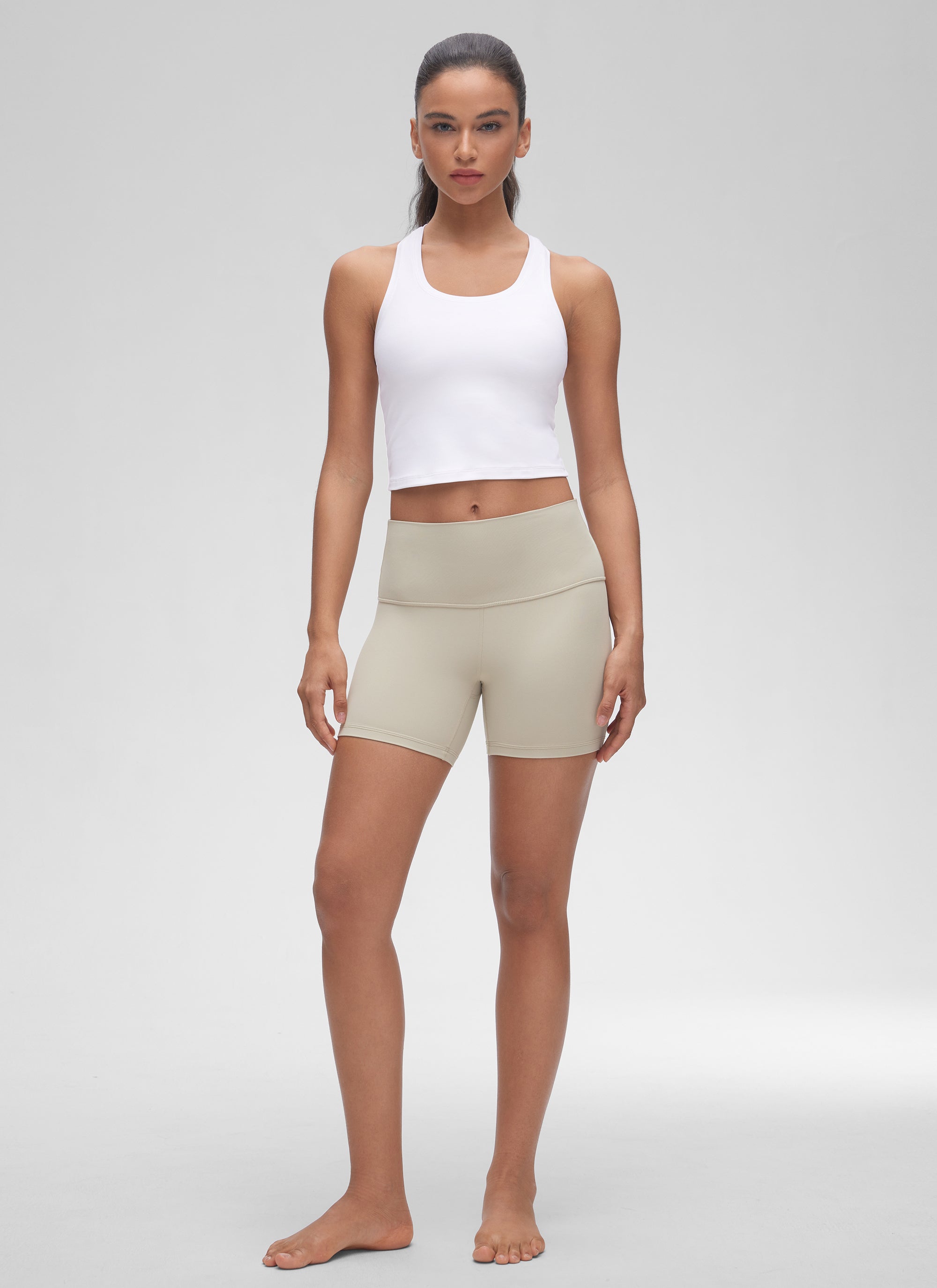 Camiseta de tirantes corta de yoga con cuello redondo y espalda nadadora Butterluxe para mujer de CRZ YOGA Blanco