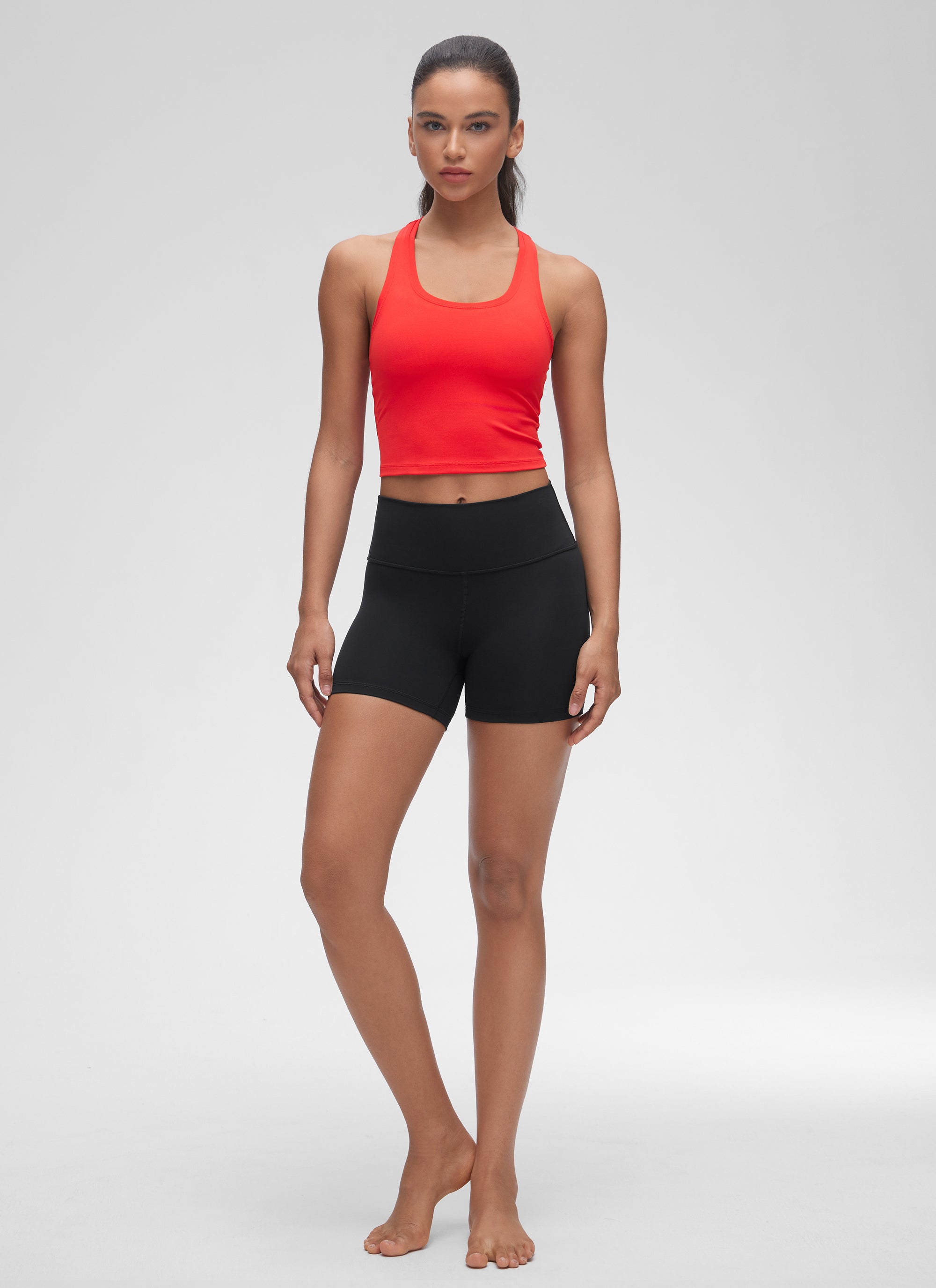 Camiseta de tirantes corta de yoga con cuello redondo y espalda nadadora Butterluxe para mujer de CRZ YOGA Rojo oscuro