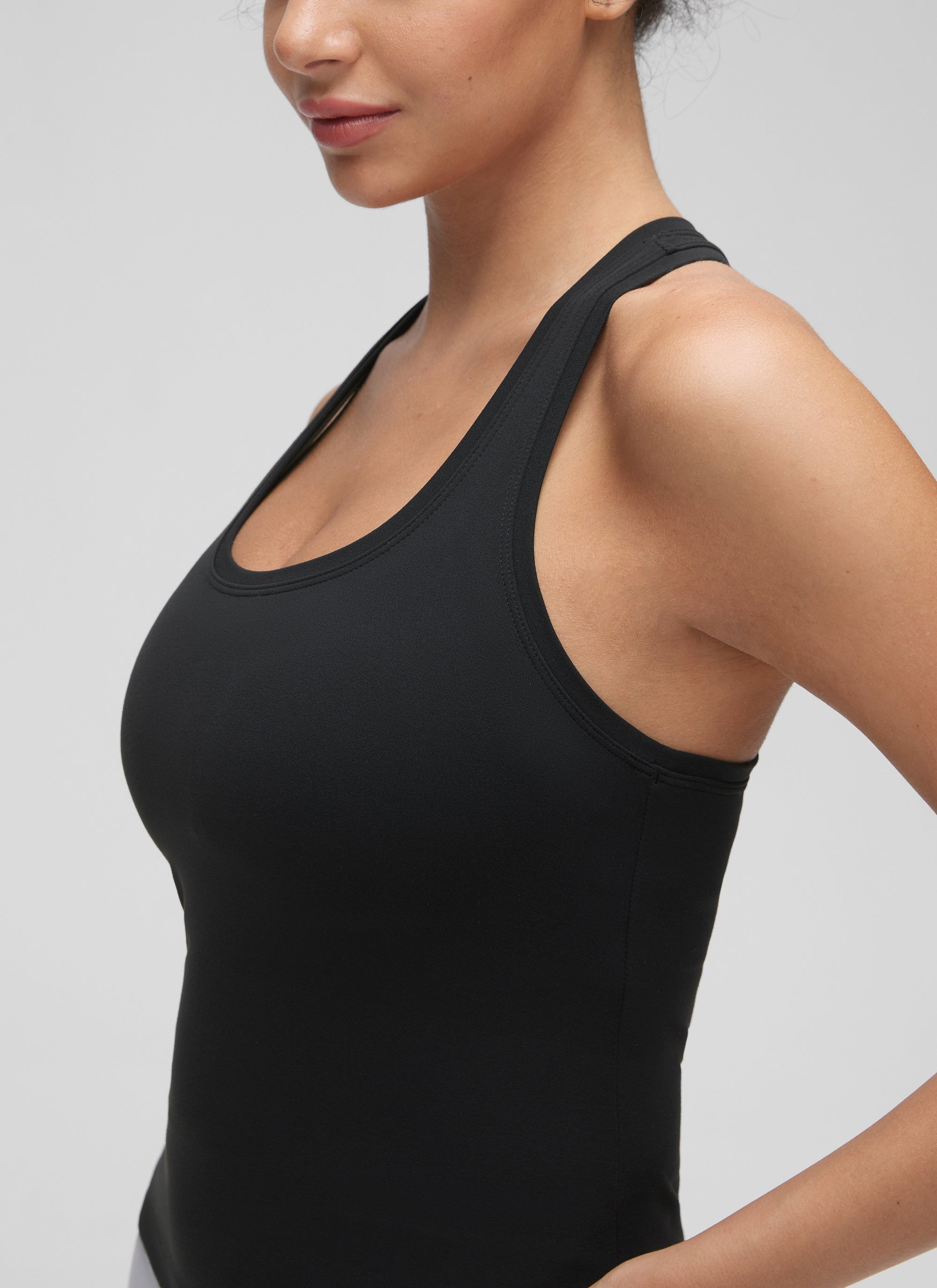 CRZ YOGA Women's Yoga Tight Fit Butterluxe Crewneck Tank Top Racerback Black