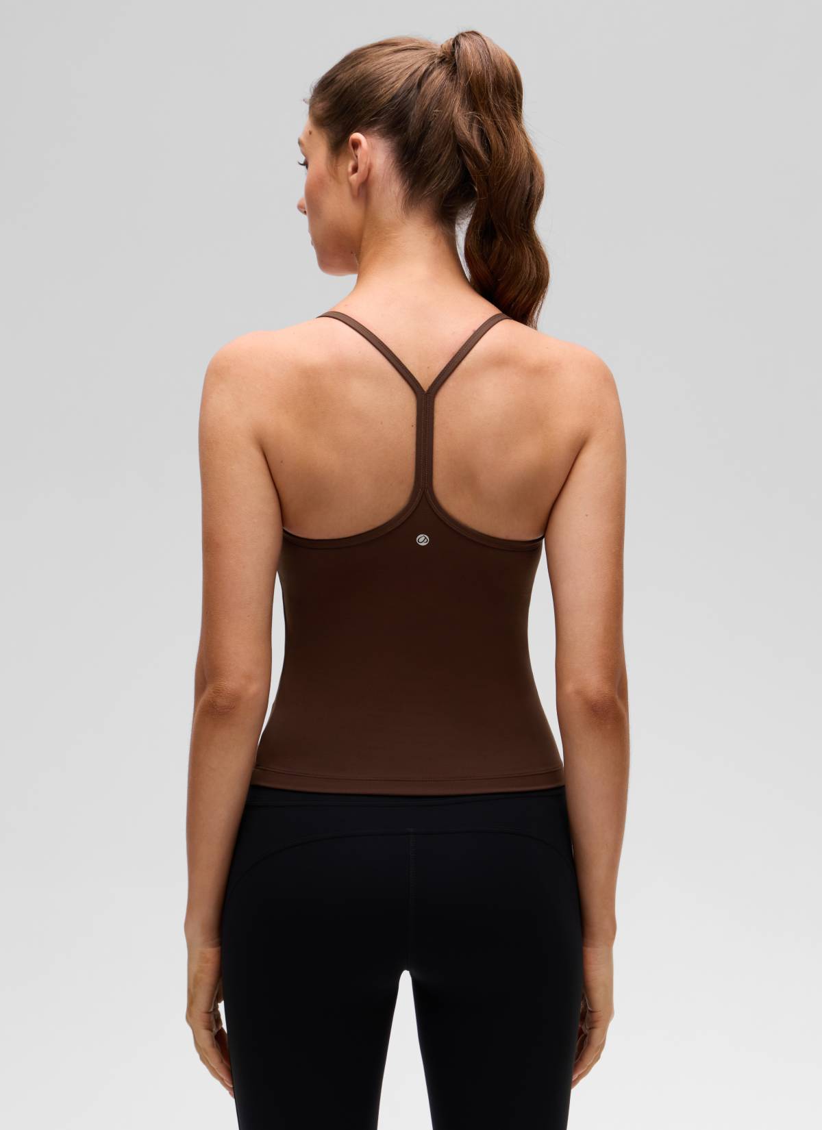 Camiseta de tirantes con sujetador incorporado Butterluxe de ajuste ceñido para yoga de mujer CRZ YOGA Marrón Lava