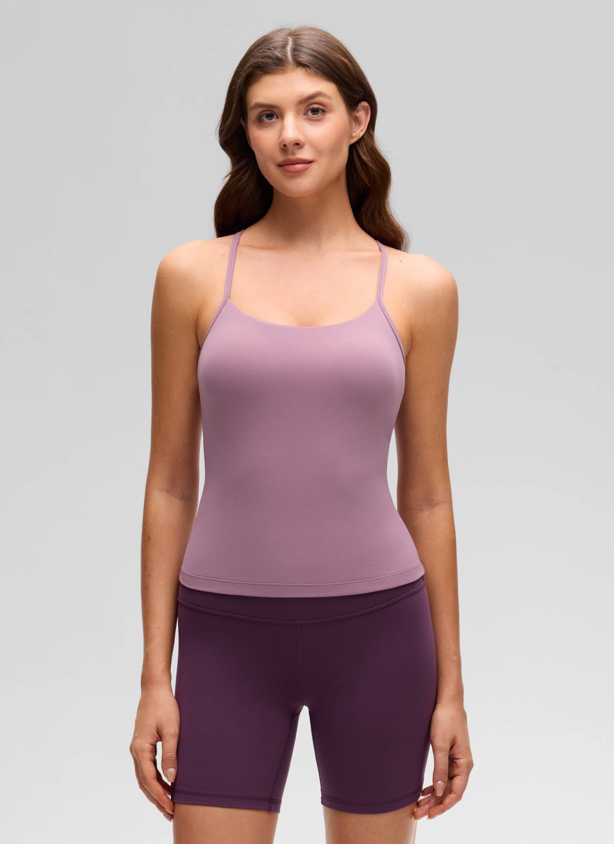 Camiseta de tirantes ajustada de yoga Butterluxe con sujetador integrado para mujer de CRZ YOGA en lavanda claro @model_info:Gelya
