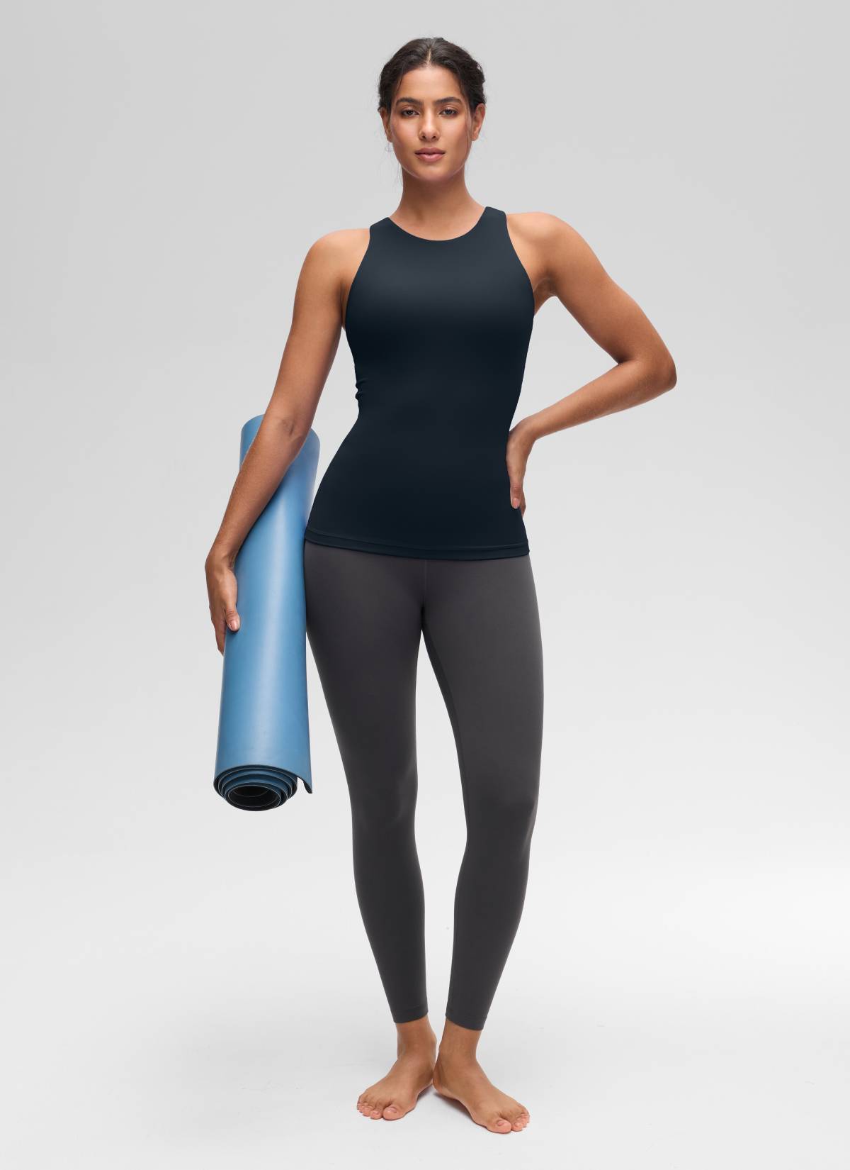 CRZ YOGA Top de yoga de corte entallado Butterluxe con espalda nadadora y cuello alto para mujer Azul marino auténtico