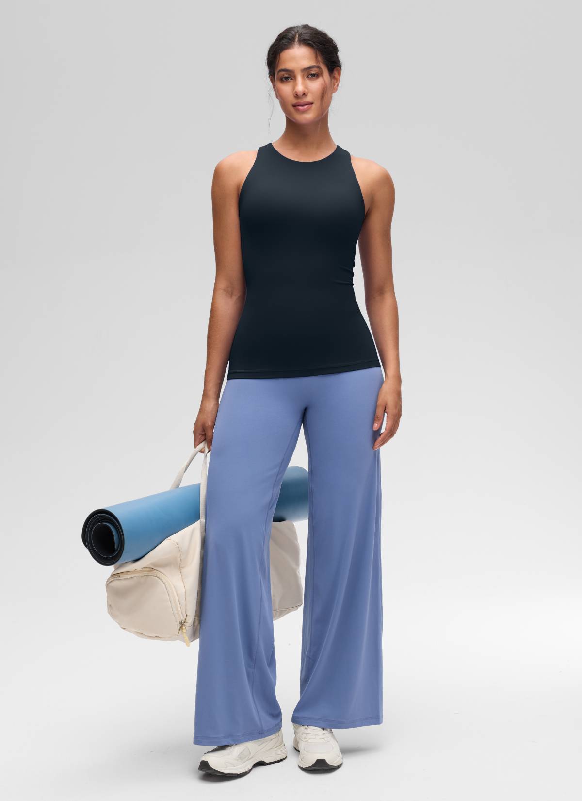 CRZ YOGA Top de yoga de corte entallado Butterluxe con espalda nadadora y cuello alto para mujer Azul marino auténtico