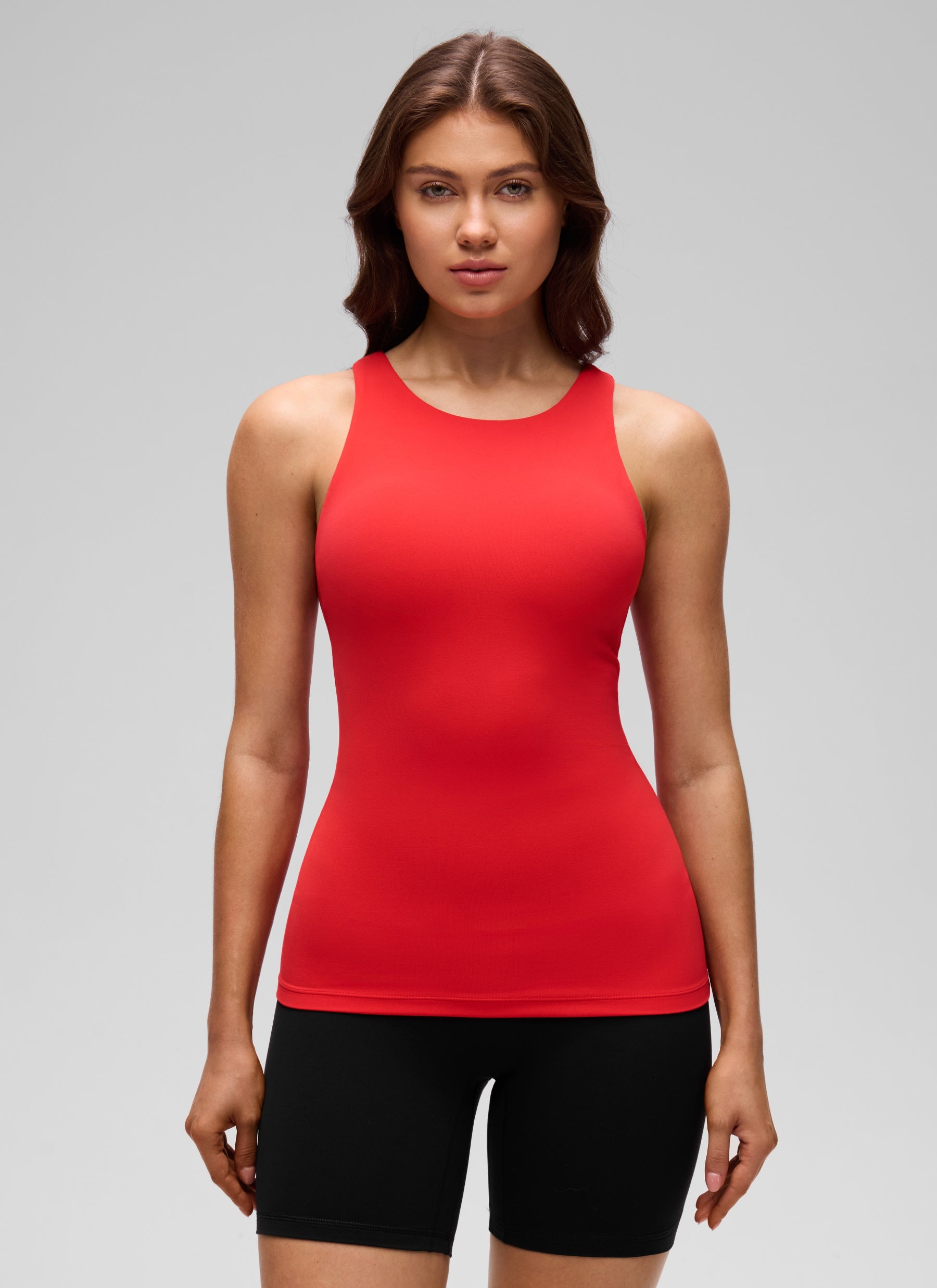 CRZ YOGA Camiseta de yoga de corte ajustado Butterluxe con espalda nadadora y cuello alto para mujer, rojo oscuro