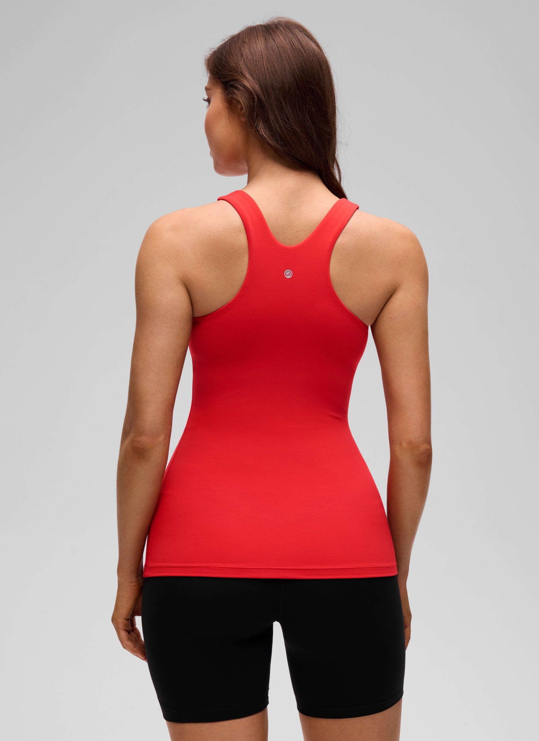 CRZ YOGA Camiseta de yoga de corte ajustado Butterluxe con espalda nadadora y cuello alto para mujer, rojo oscuro