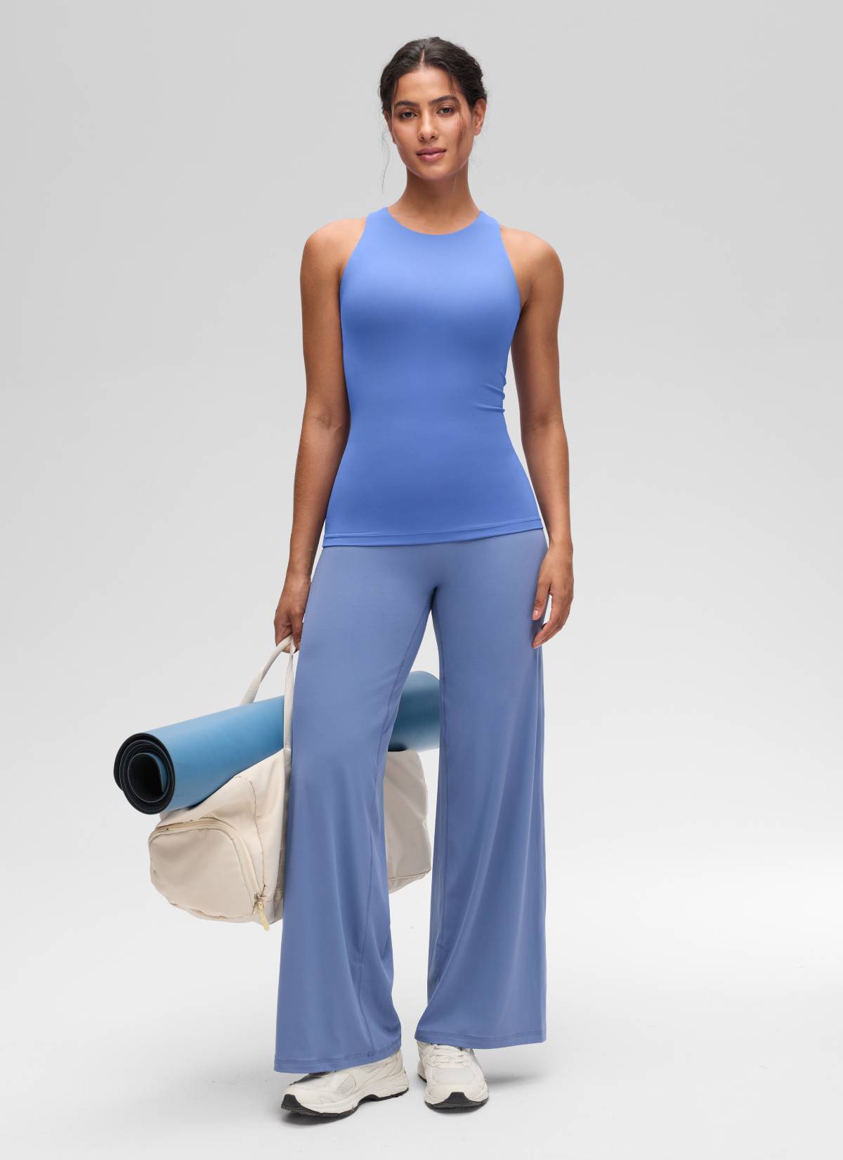 CRZ YOGA Camiseta de yoga de corte ajustado Butterluxe con espalda nadadora y cuello alto para mujer, azul índigo