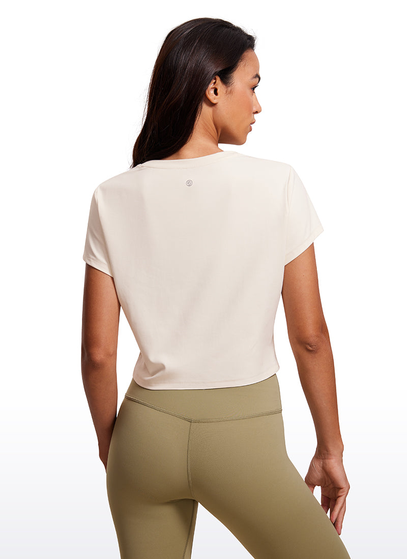 CRZ YOGA Haut de Yoga Coupe Classique pour Femme Butterluxe Manches Courtes Crop Top Abricot Blanc
