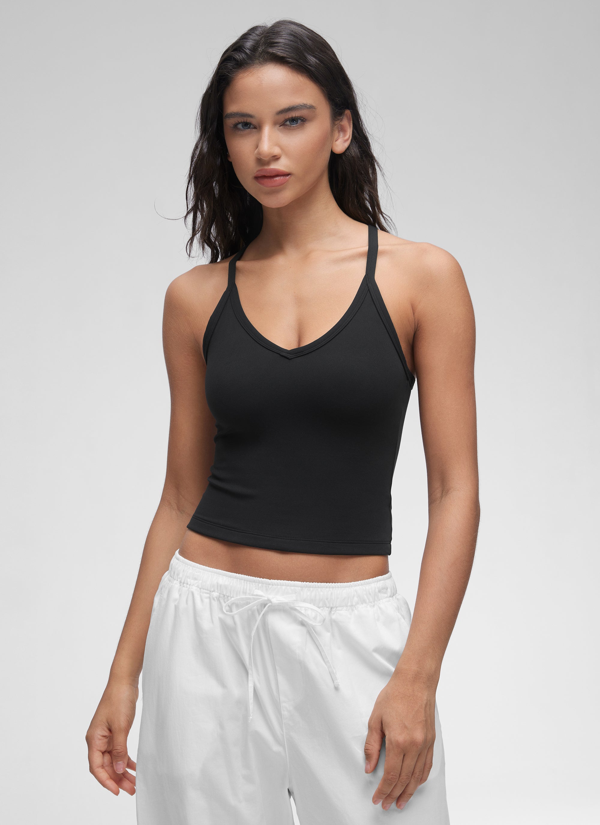 Camiseta de tirantes deportiva de cuello en V con doble forro suave Butterluxe de CRZ YOGA para mujer, negro