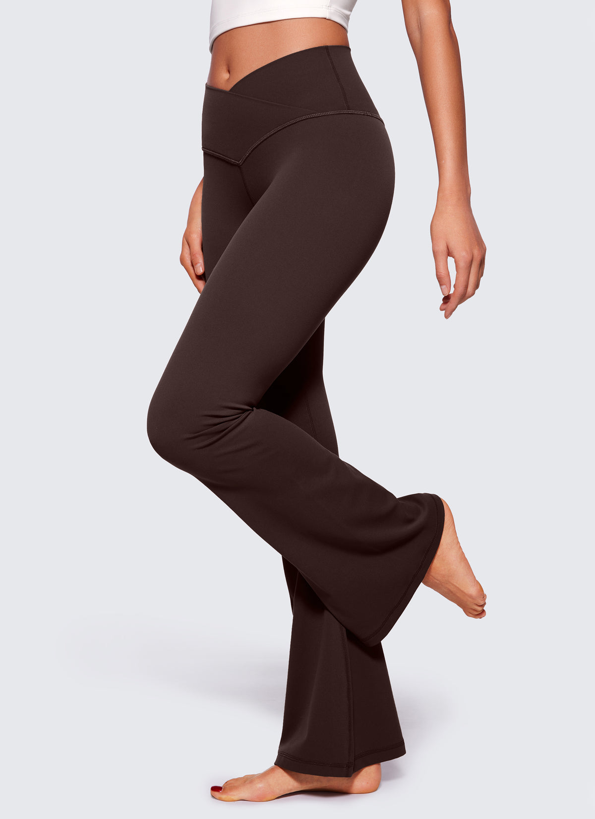CRZ YOGA Naisten Butterluxe V-ristikkäiset korkeavyötäröiset levenevät trikoot 74 cm