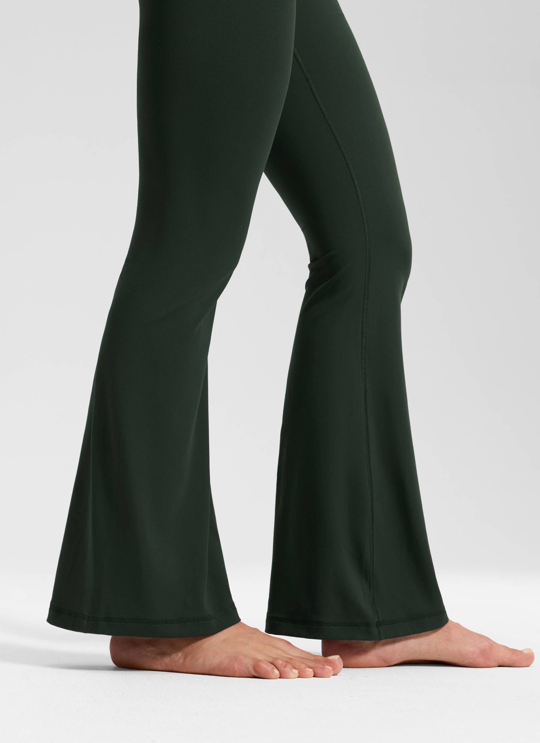 CRZ YOGA Damen- Butterluxe -V-Crossover-Leggings mit hoher Taille und ausgestelltem Bein 31