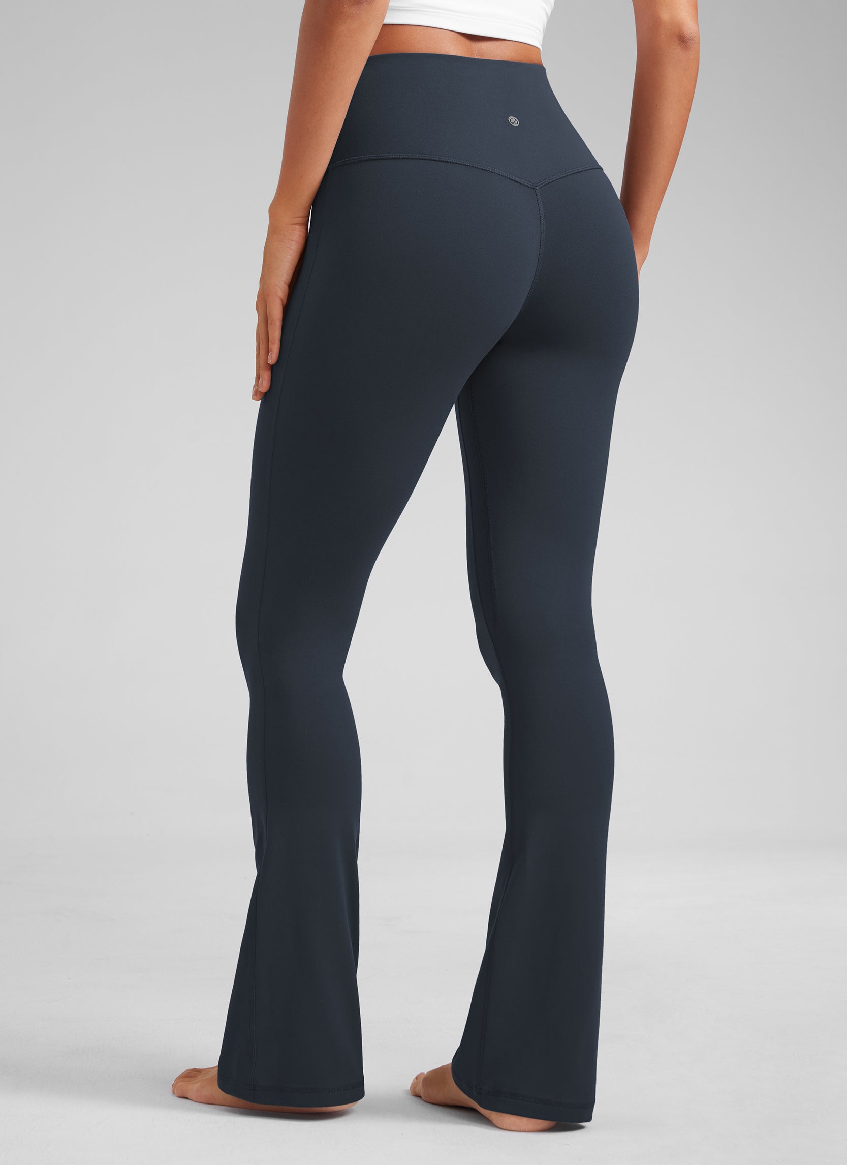 CRZ YOGA Damen Butterluxe  Mini-Leggings mit ausgestelltem Bein, hoher Taille und Taschen, Größe 32