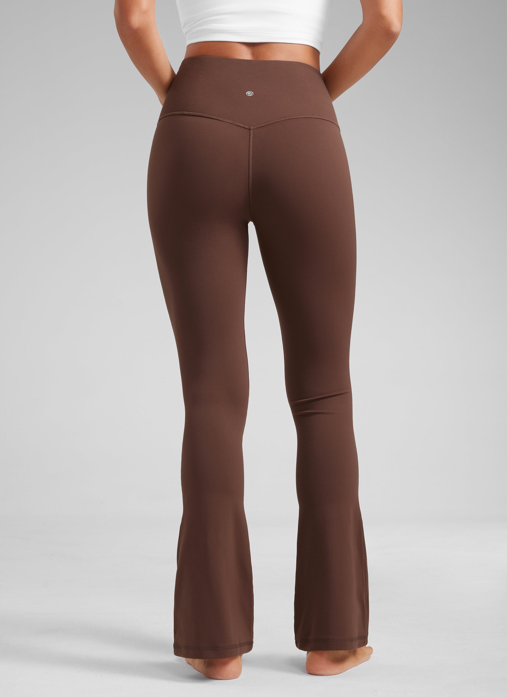 CRZ YOGA Damen Butterluxe  Leggings mit hoher Taille, Taschen und leicht ausgestelltem Bein, Größe 30