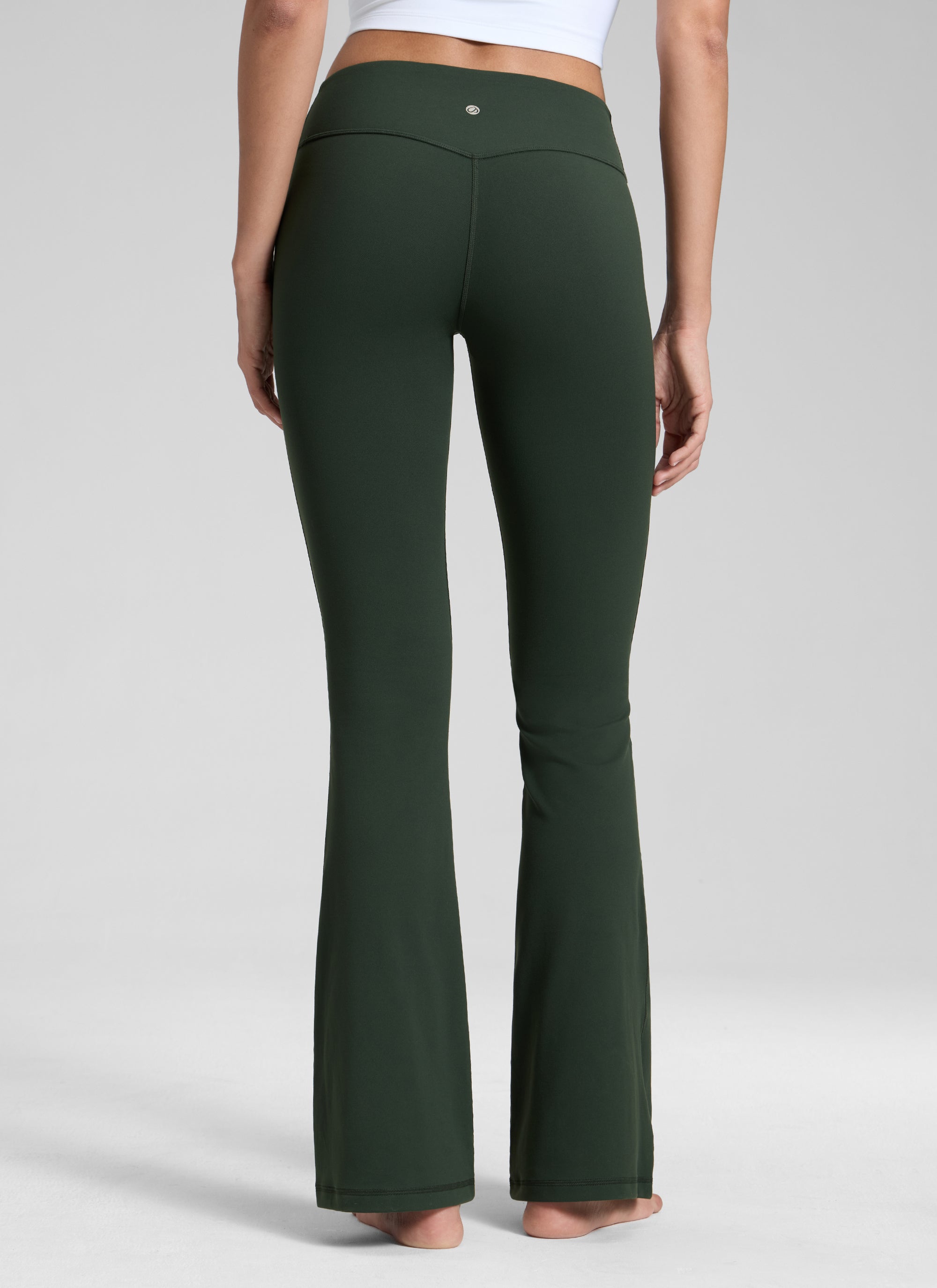 CRZ YOGA Damen- Butterluxe -Leggings mit niedriger Leibhöhe und ausgestelltem Bein, Größe 32