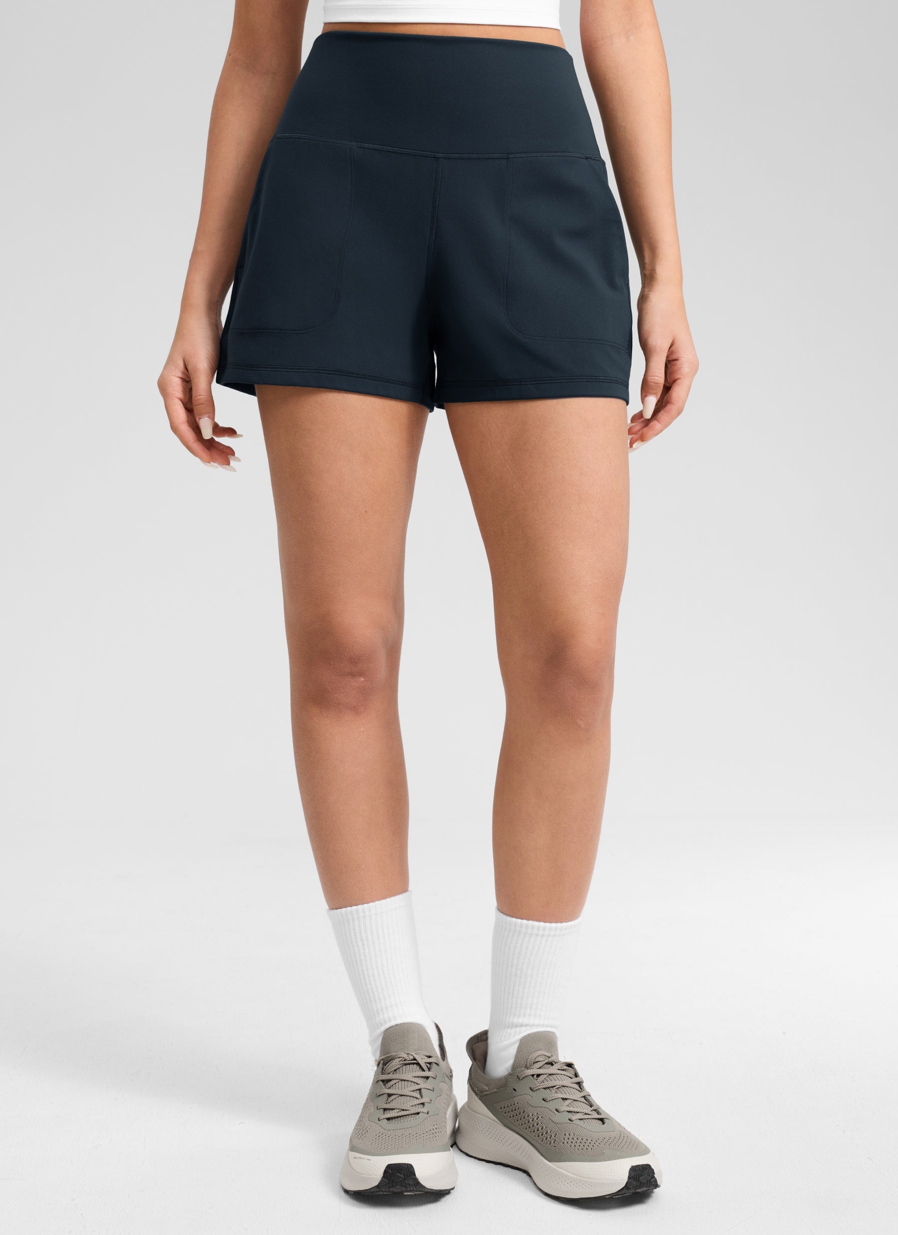 CRZ YOGA Dames Butterlift Shorts met Hoge Taille met Zakken, zonder Binnenbroekje Echt Marineblauw