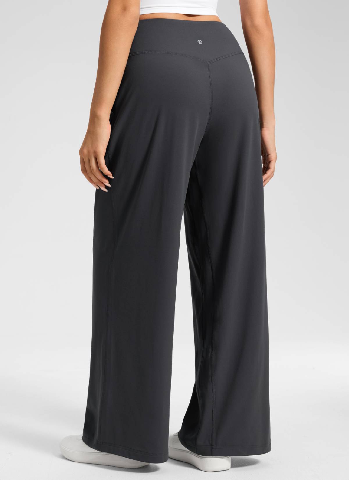 Pantalón informal de pernera ancha con bolsillos y talle alto Butterluxe para mujer CRZ YOGA de 76 cm