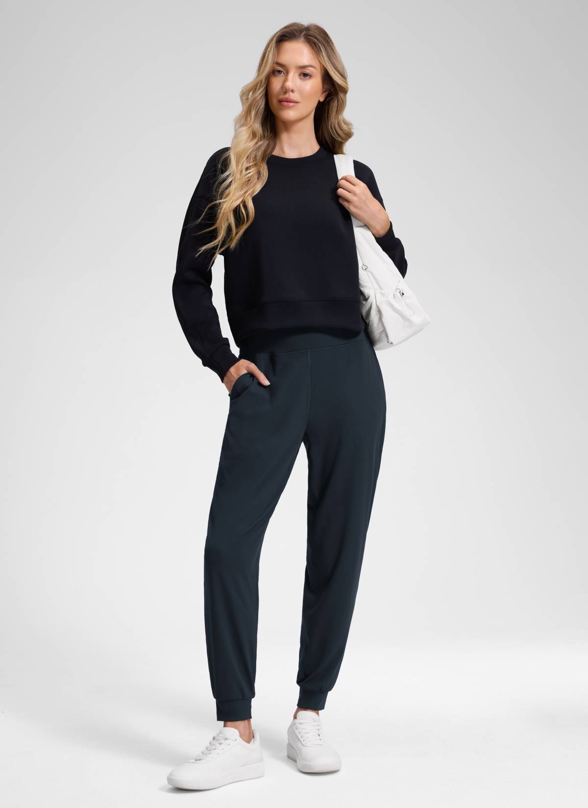 CRZ YOGA Naisten Butterluxe Yoga korkeavyötäröiset ja taskulliset jogger-housut, pituus 71 cm