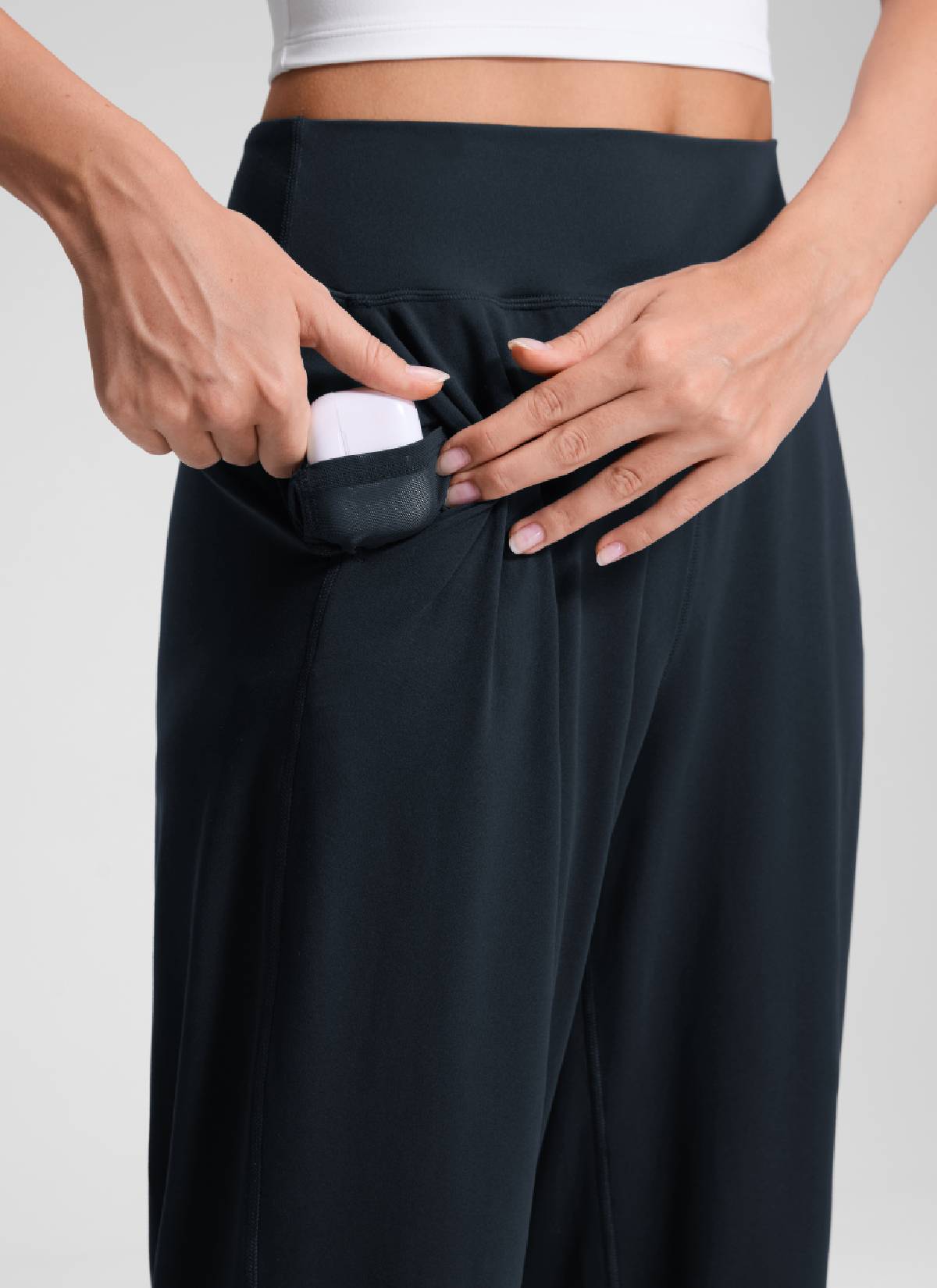 CRZ YOGA Naisten Butterluxe Yoga korkeavyötäröiset ja taskulliset jogger-housut, pituus 71 cm