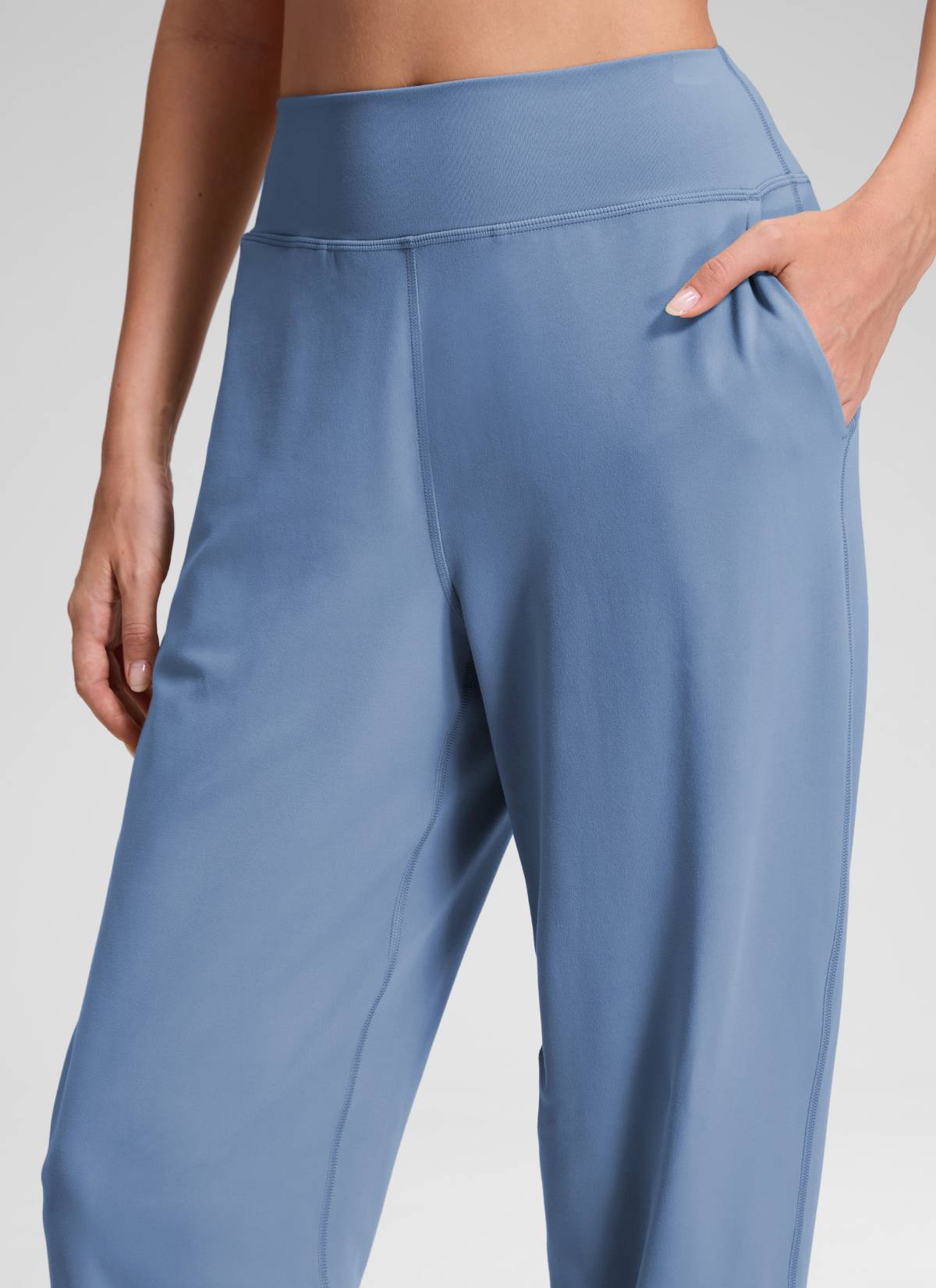 CRZ YOGA Naisten Butterluxe Yoga korkeavyötäröiset ja taskulliset jogger-housut, pituus 71 cm
