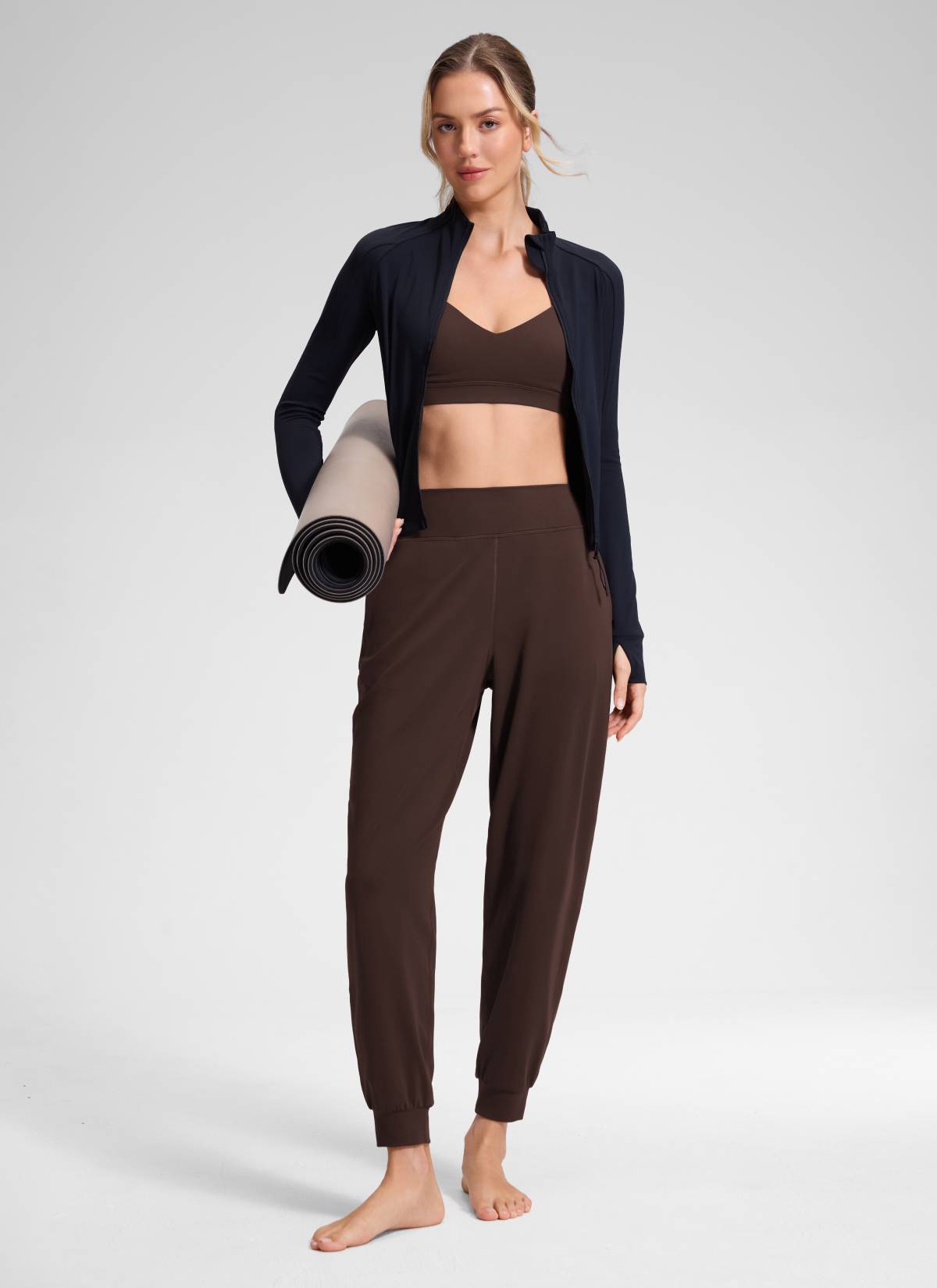 CRZ YOGA Naisten Butterluxe Yoga korkeavyötäröiset ja taskulliset jogger-housut, pituus 71 cm
