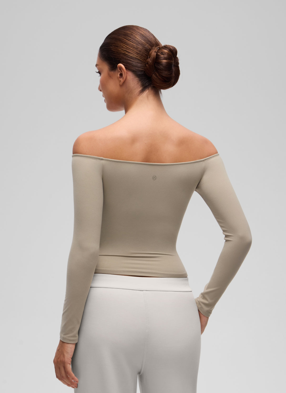 CRZ YOGA Women's Casual Softembrace Off Shoulder Tight Fit Long Sleeve Oak @model_info:I