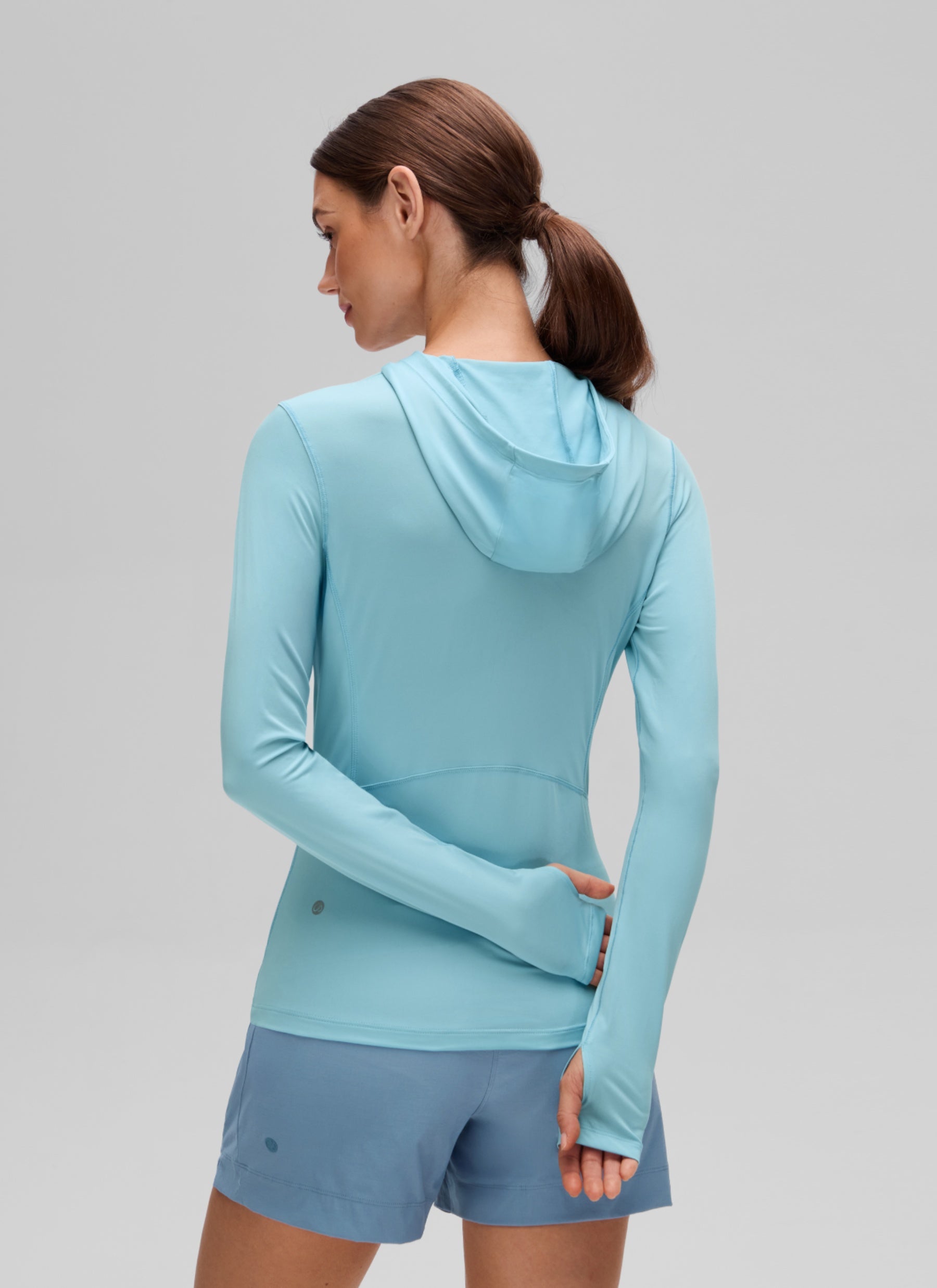 CRZ YOGA Women's UPF 50+ Long Sleeve Sun Hoodie Light Blue @model_info:G