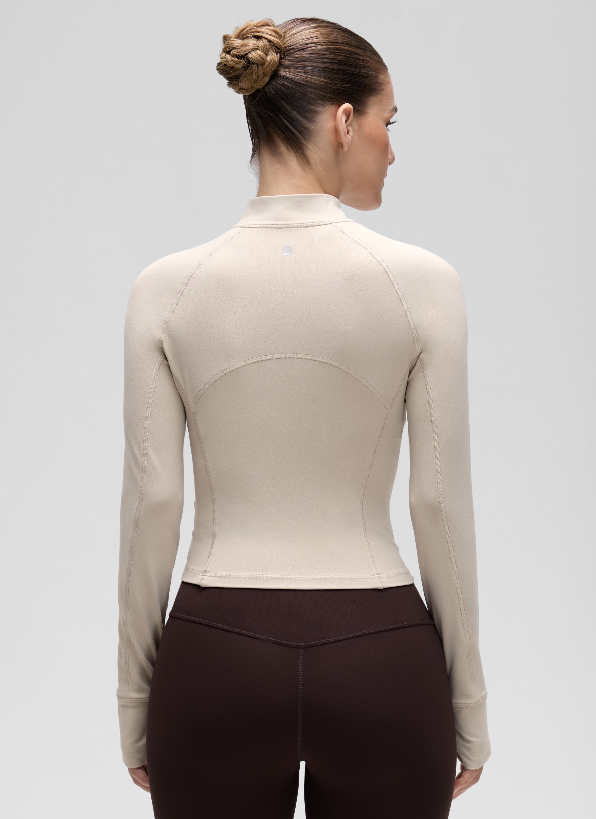 Haut de yoga coupe slim CRZ YOGA Butterluxe à demi-zip et manches longues Beige Mojave