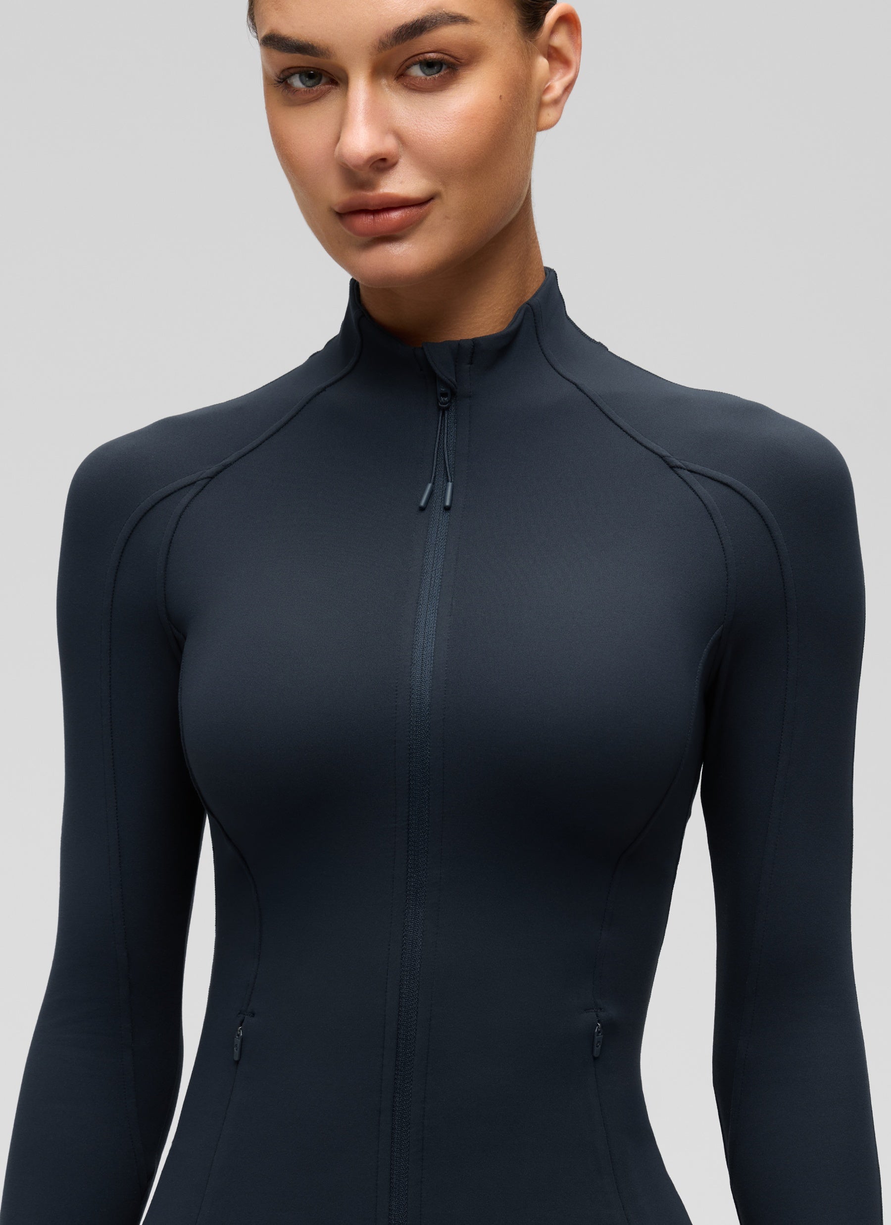 CRZ YOGA Damen-Yoga-Oberteile in Slim-Fit-Passform „ Butterluxe “ mit durchgehendem Reißverschluss und langen Ärmeln, Farbe: True Navy