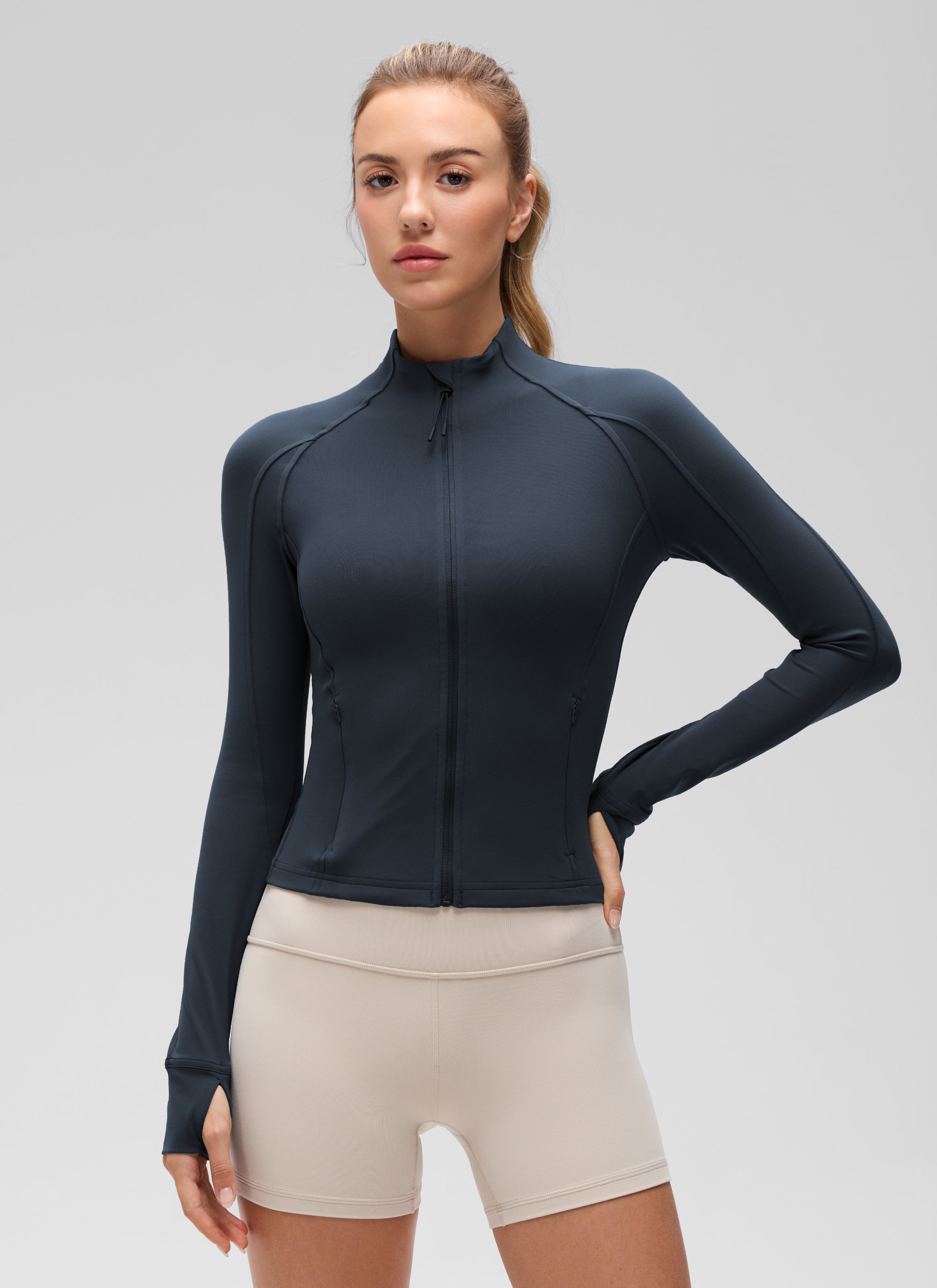 Chaqueta corta con cremallera completa y bolsillos Butterluxe para mujer CRZ YOGA True Navy