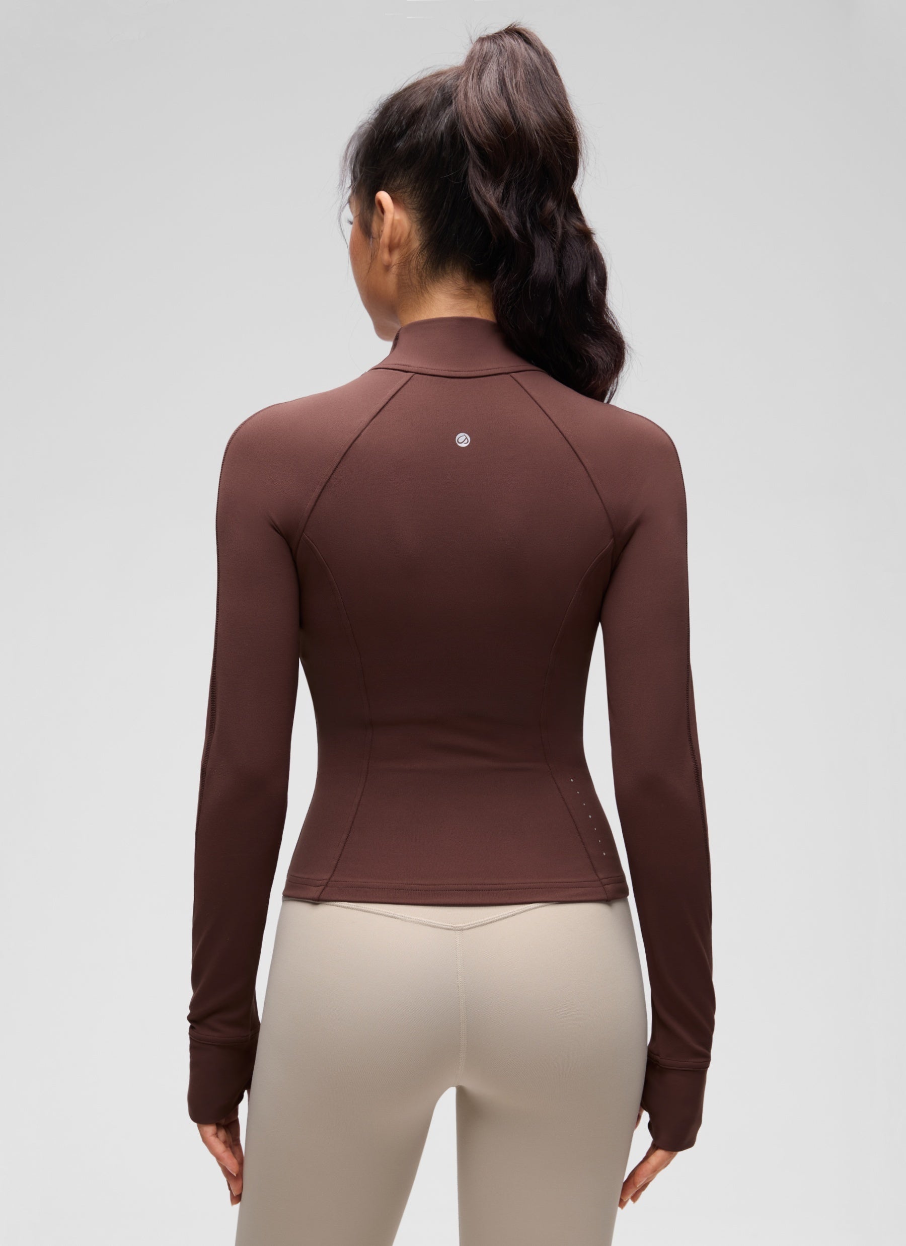 Chaqueta corta con cremallera completa y bolsillos Butterluxe para mujer CRZ YOGA Taupe