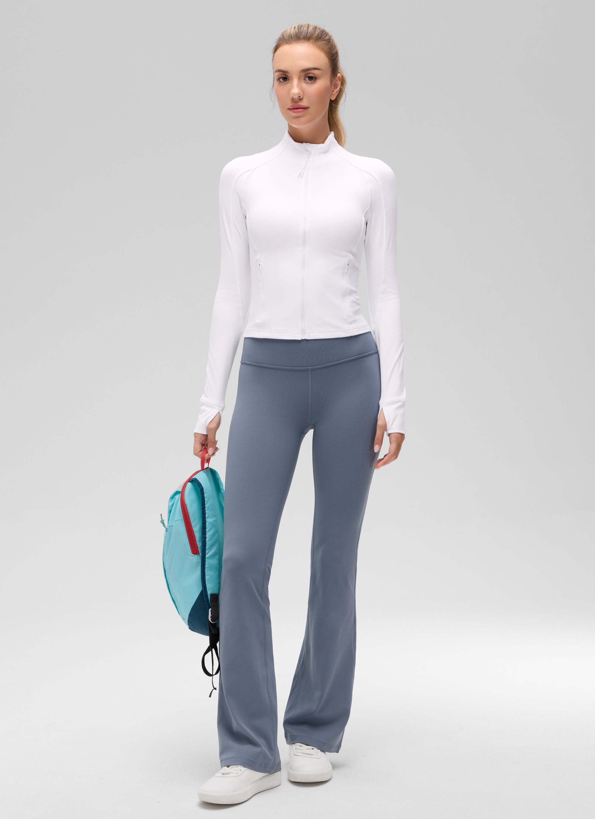 Chaqueta corta con cremallera completa y bolsillos Butterluxe para mujer CRZ YOGA White